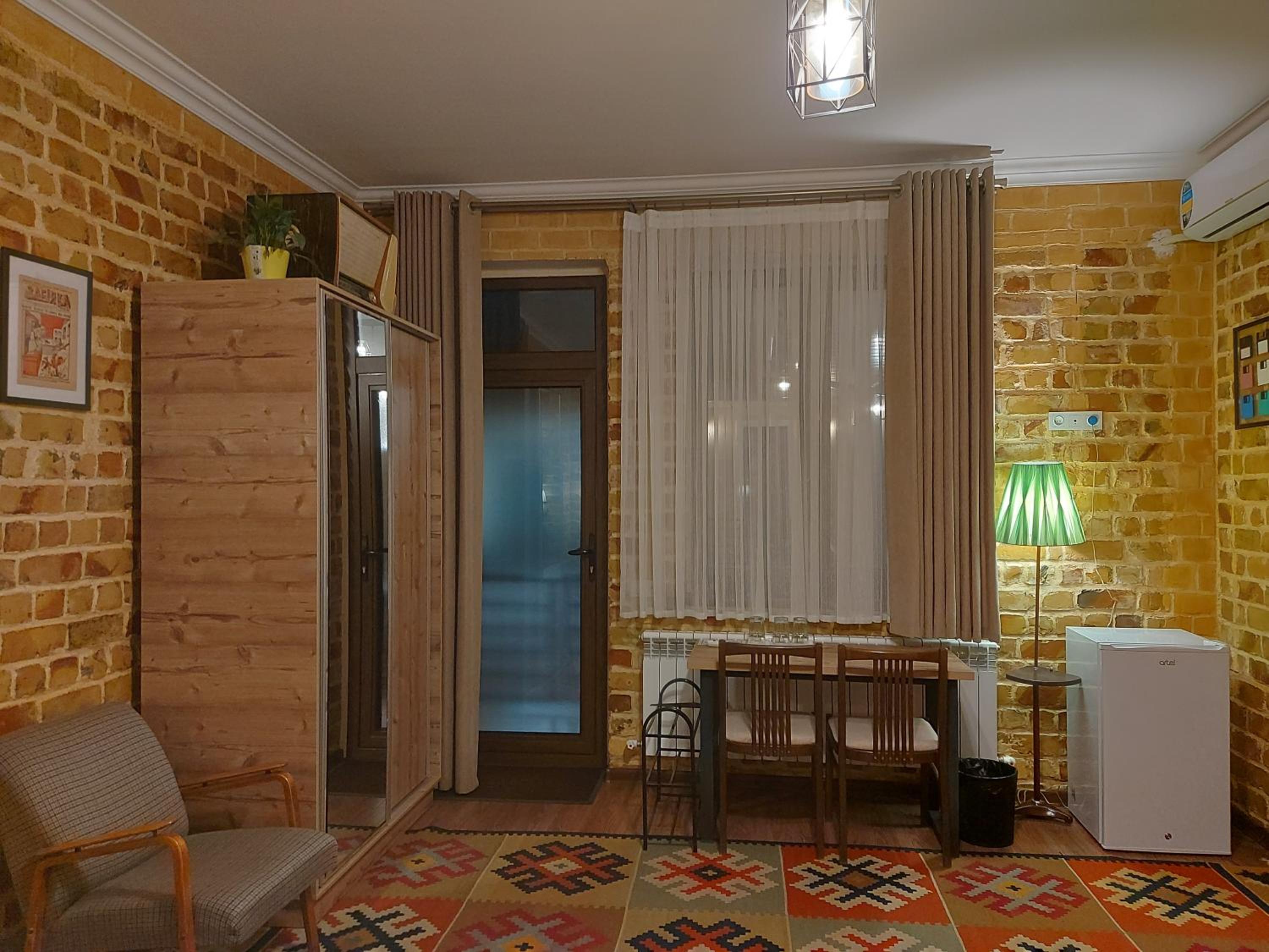 Family Room - Photo 1