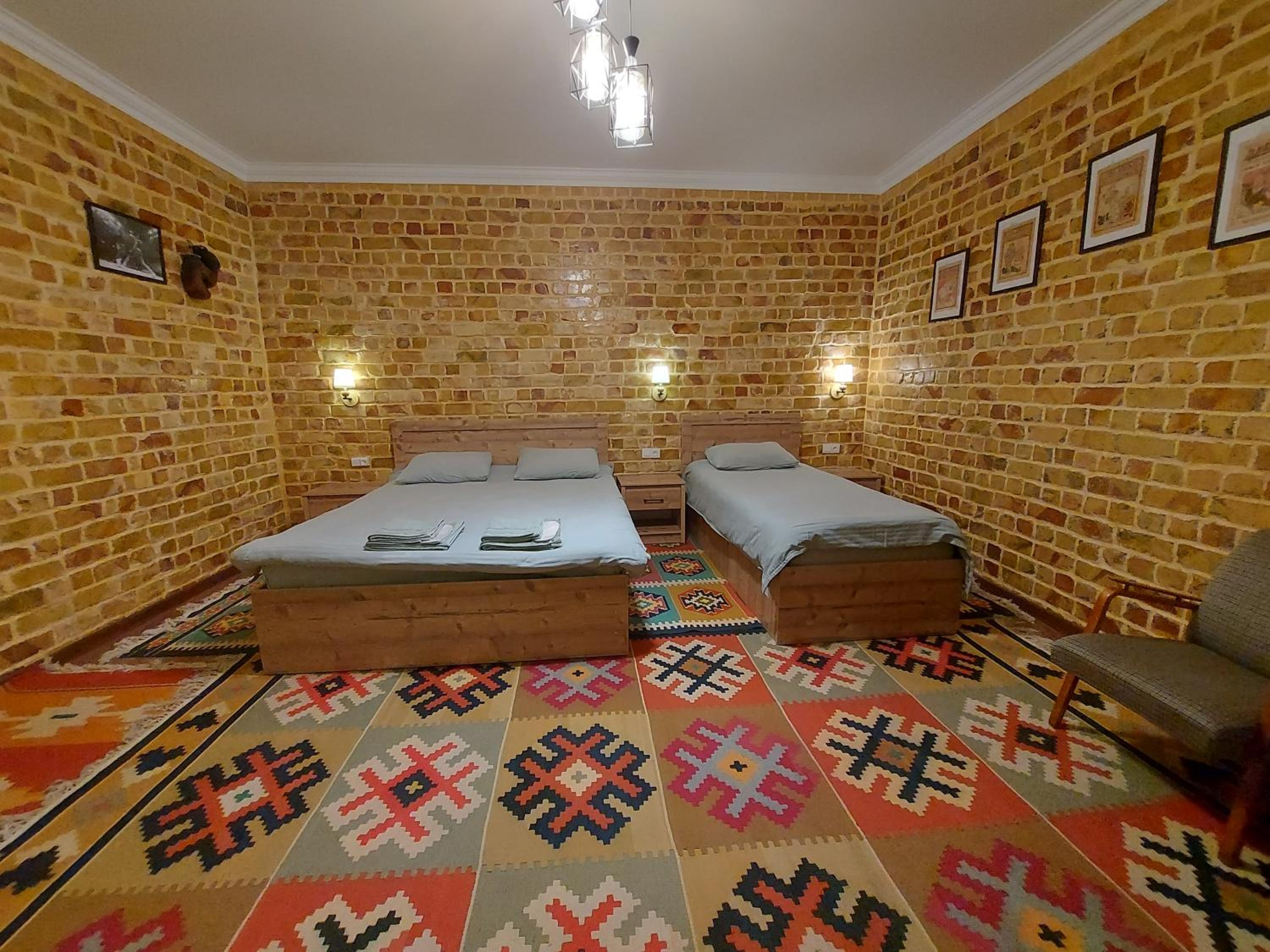 Family Room - Photo 11