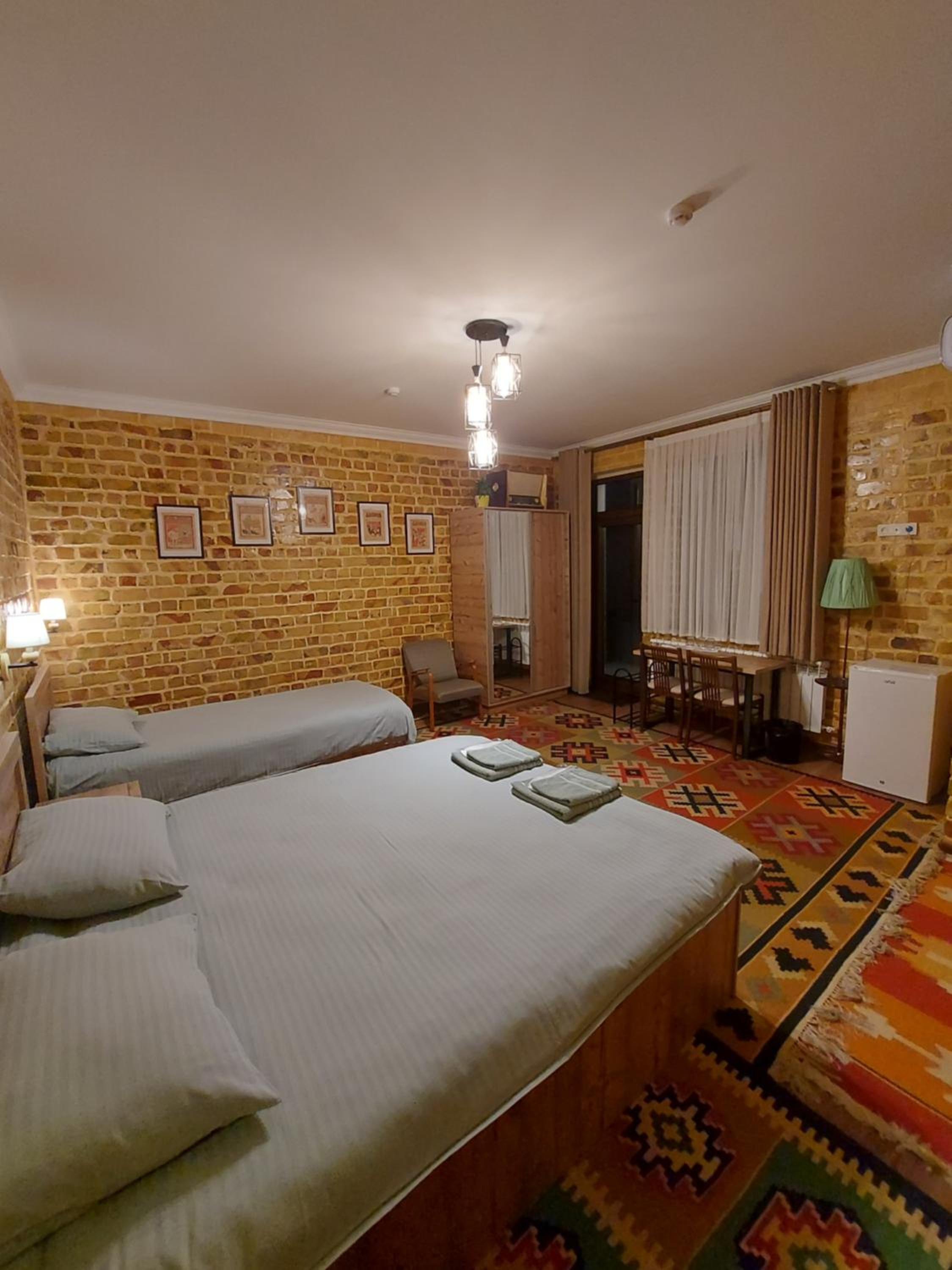 Family Room - Photo 8