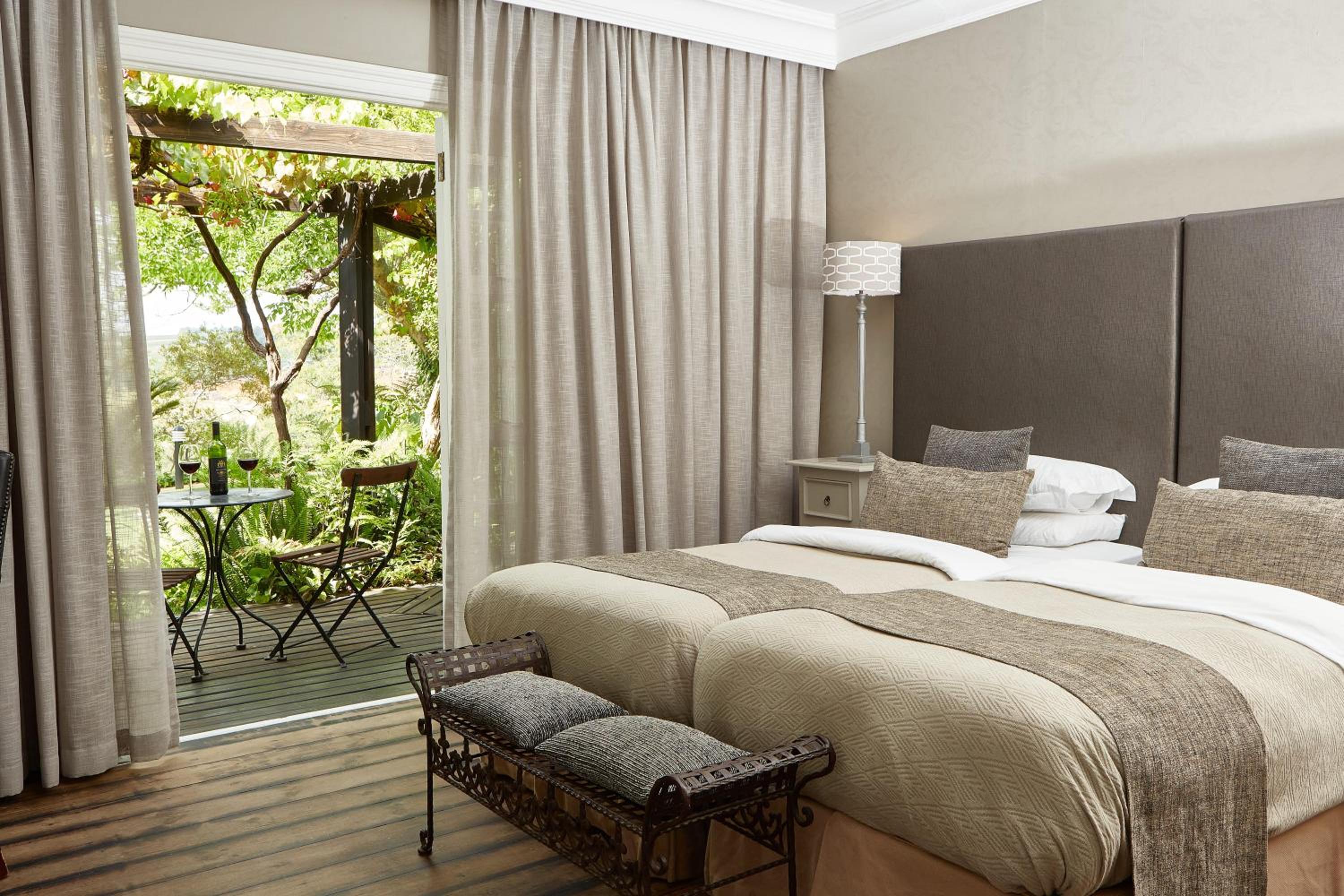 Classic Twin Room - Photo 7