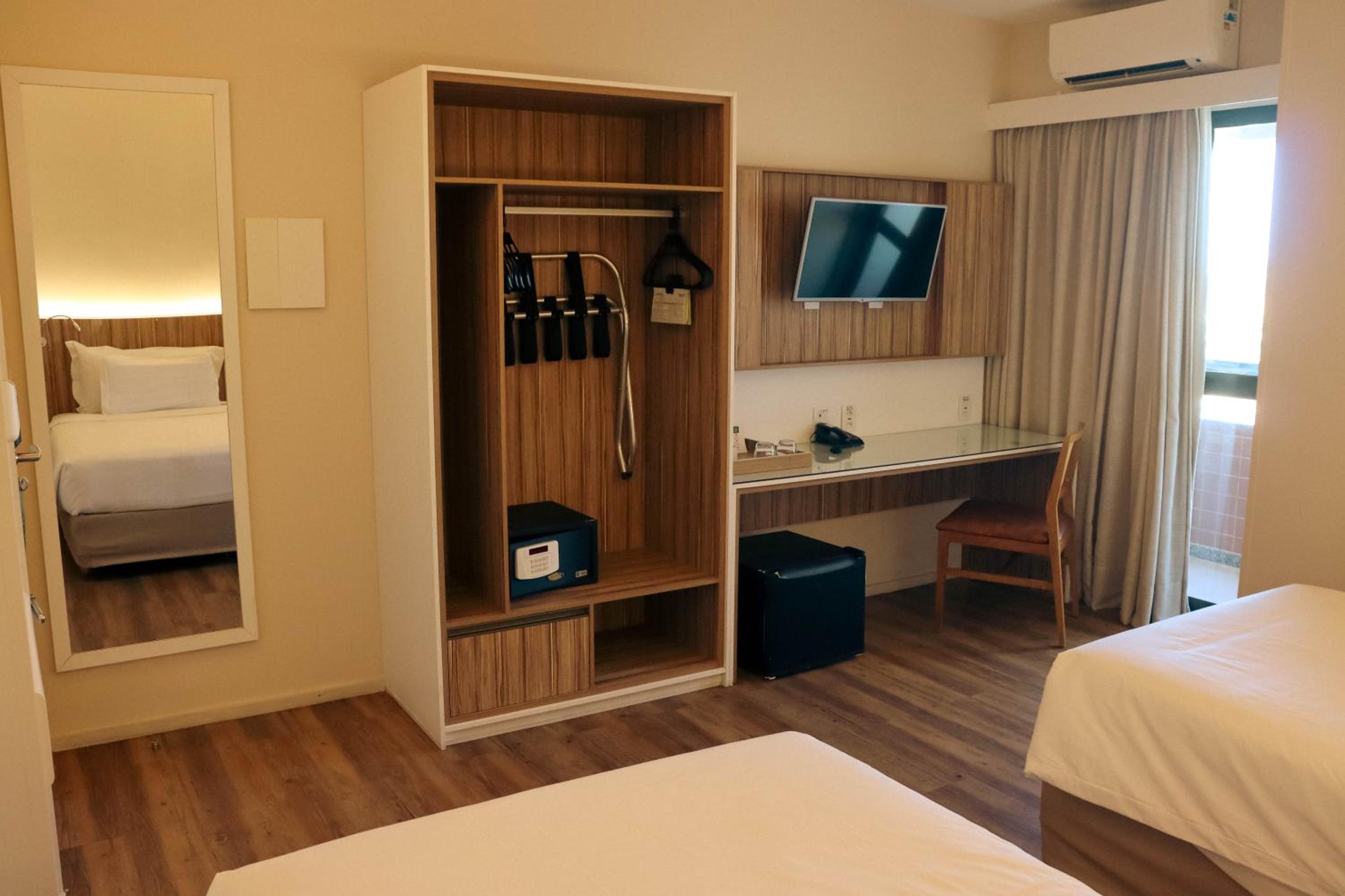 Superior Twin Room - Photo 4