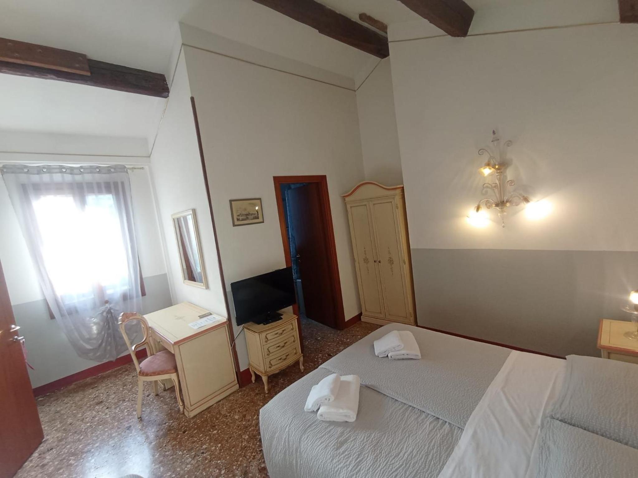 Triple Room photo 2