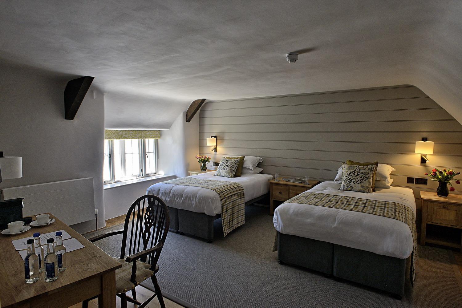 Deluxe Double Or Twin Room With Garden View photo 3