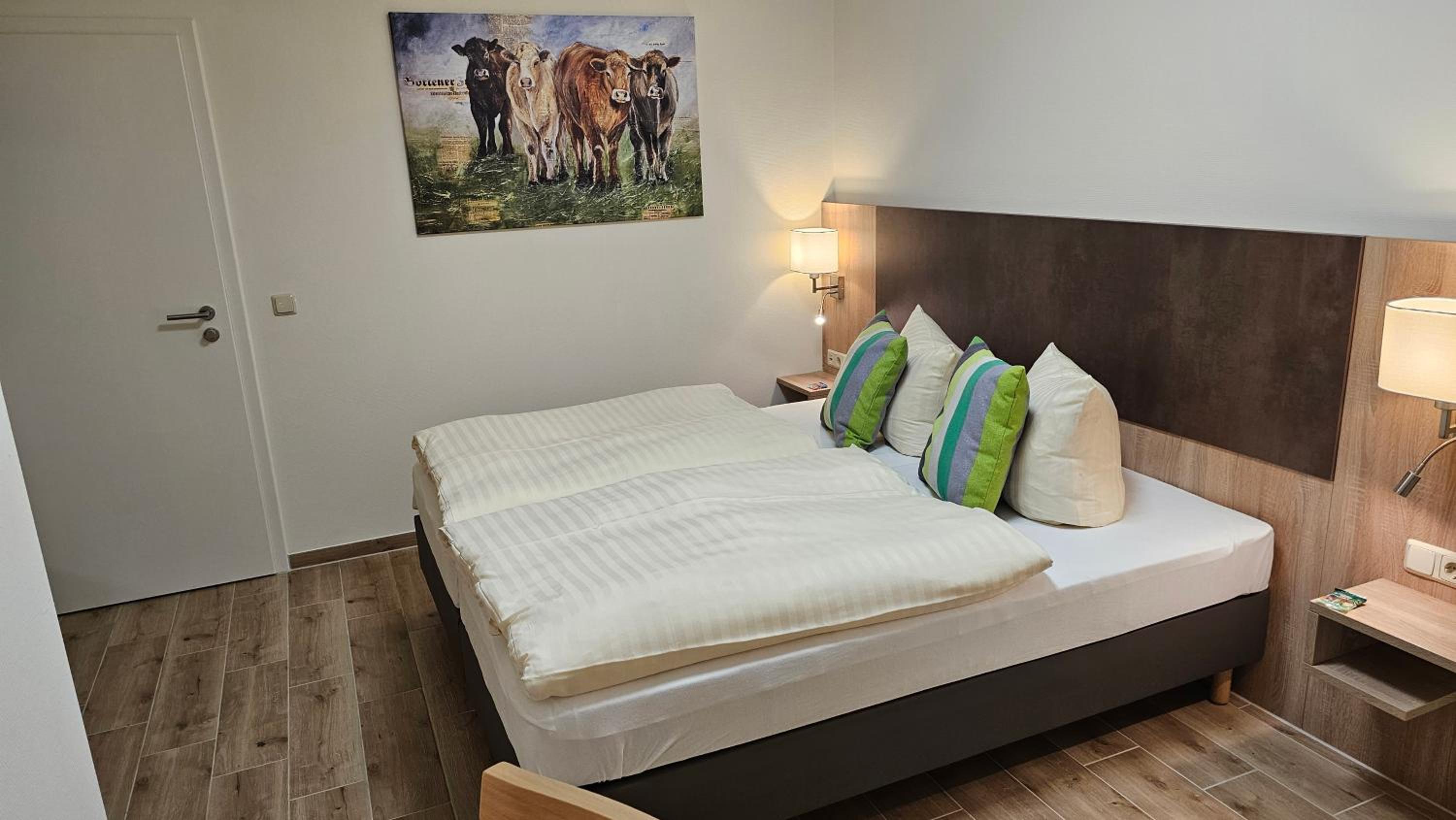 Double Room with Private Bathroom - Photo 4