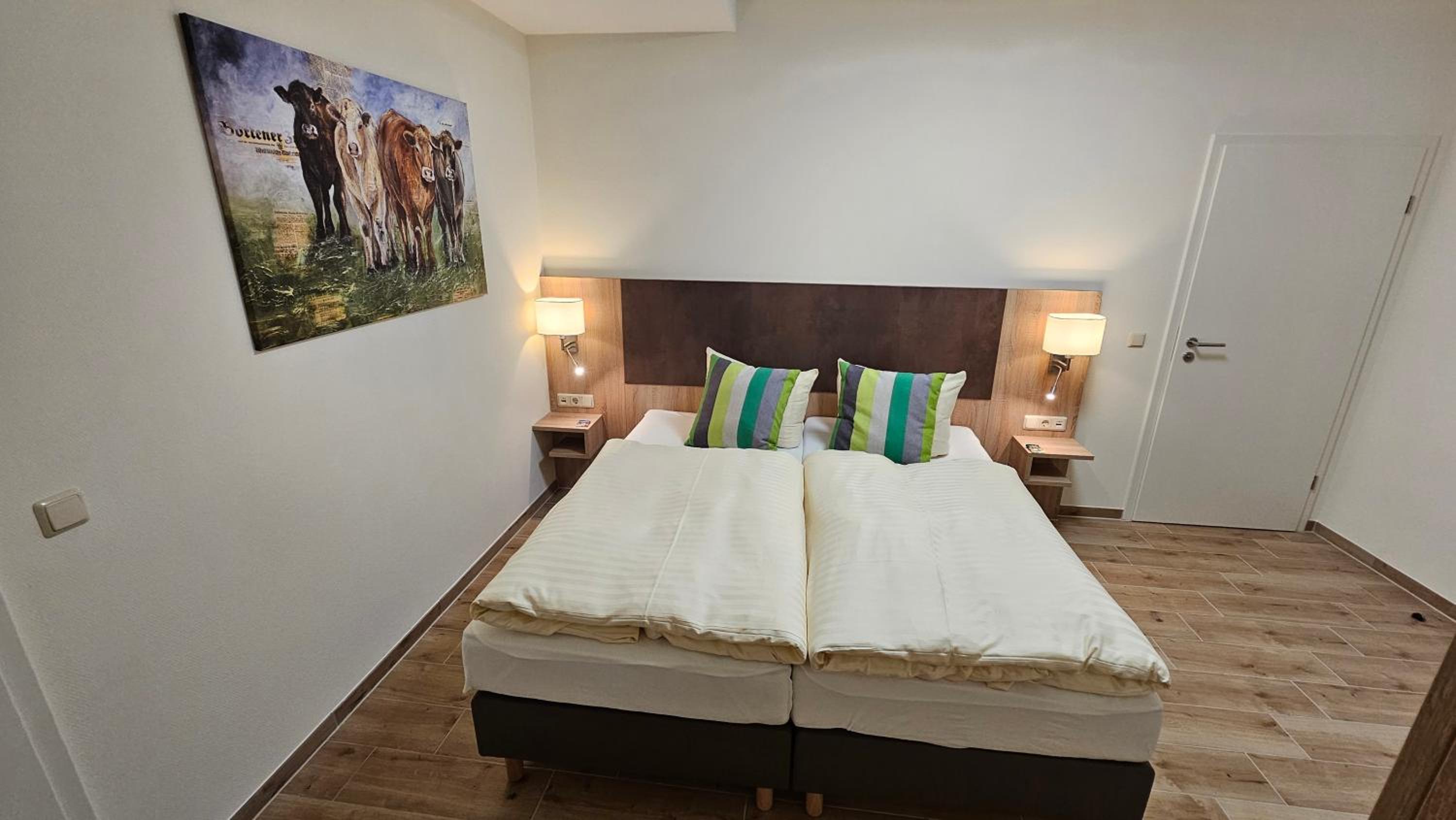 Double Room with Private Bathroom - Photo 8