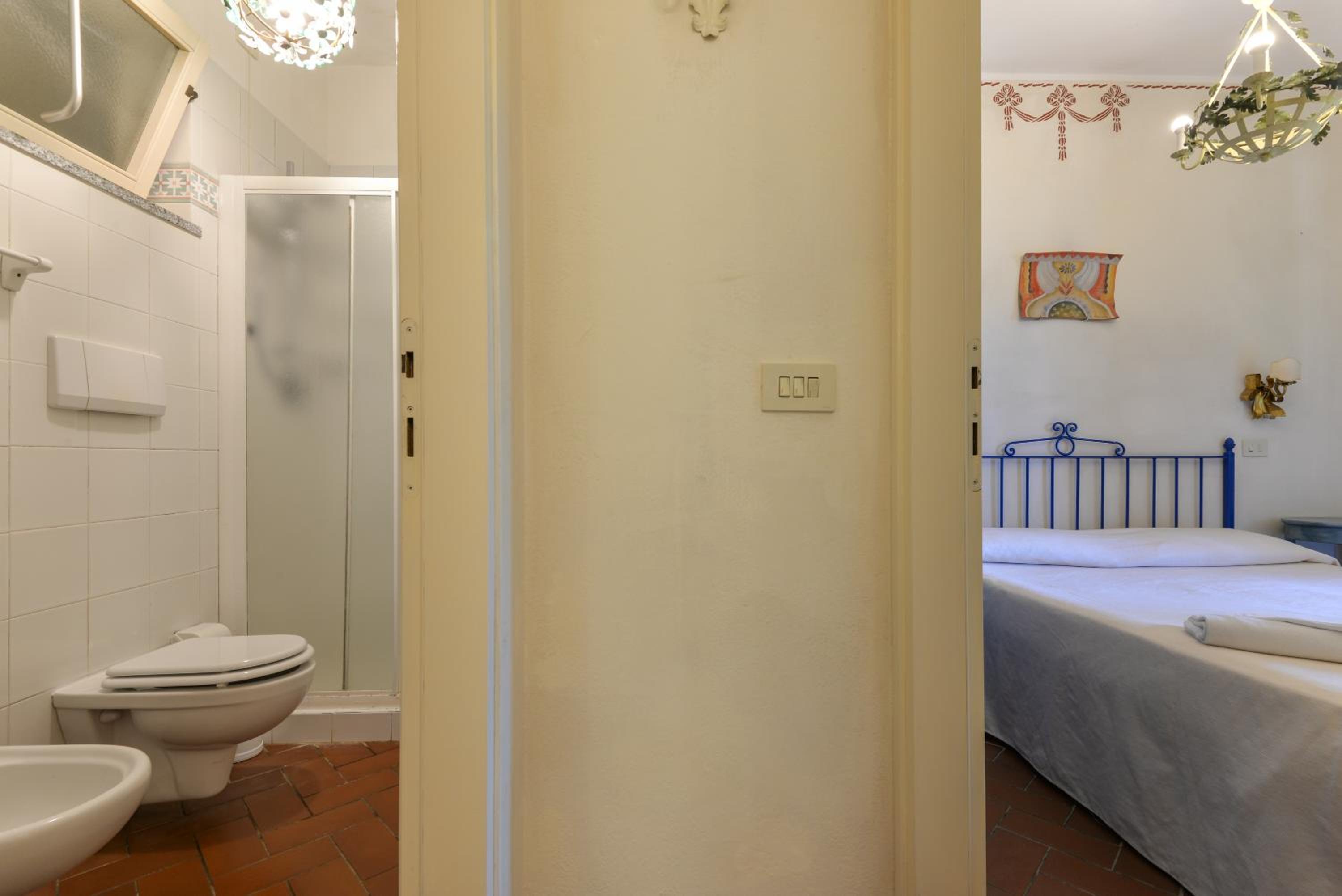 Two-Bedroom Apartment (6 Adults) photo 1