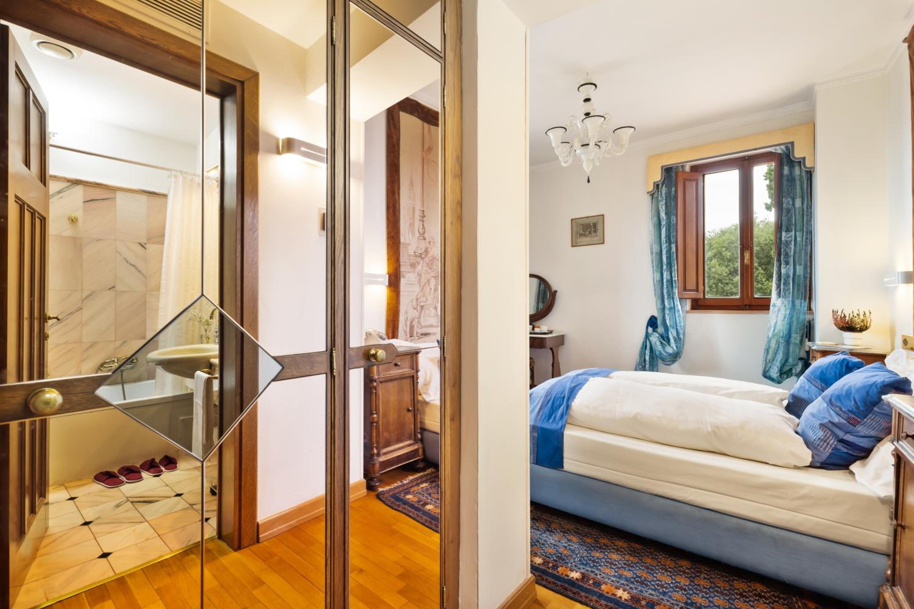 Standard Double Room - Photo 4