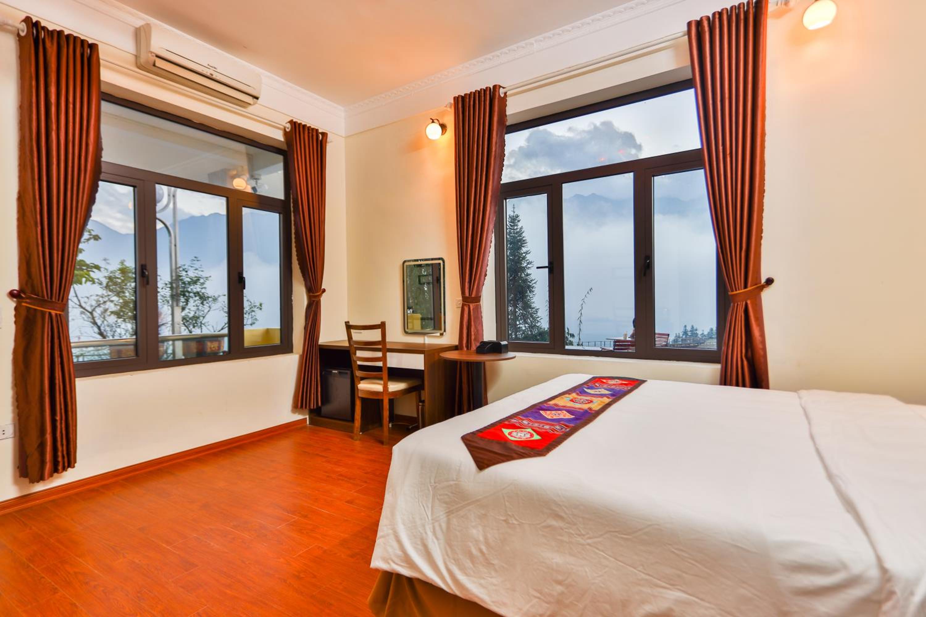Deluxe Double or Twin Room with Mountain View - Photo 4