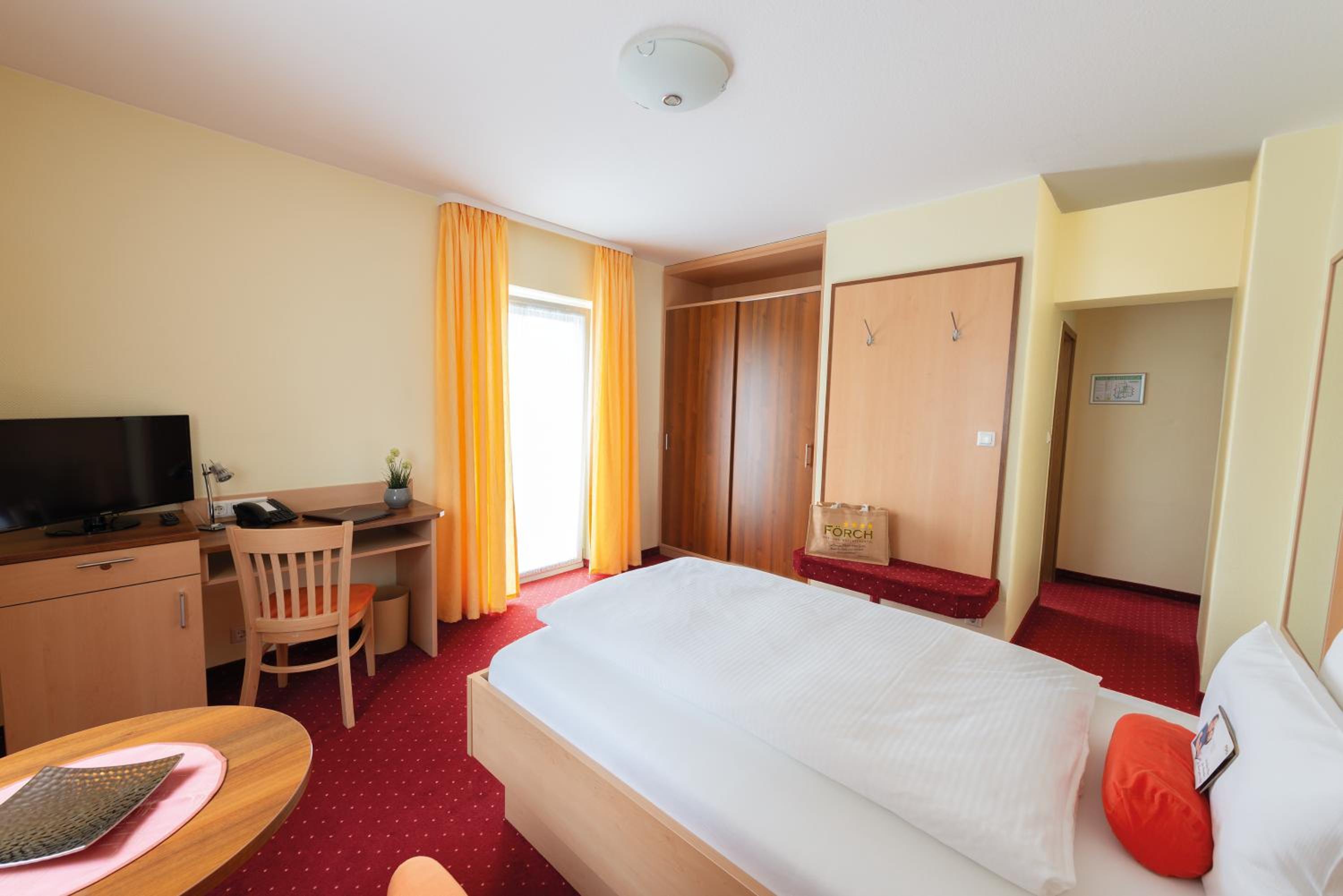 Single Room with Balcony photo 3