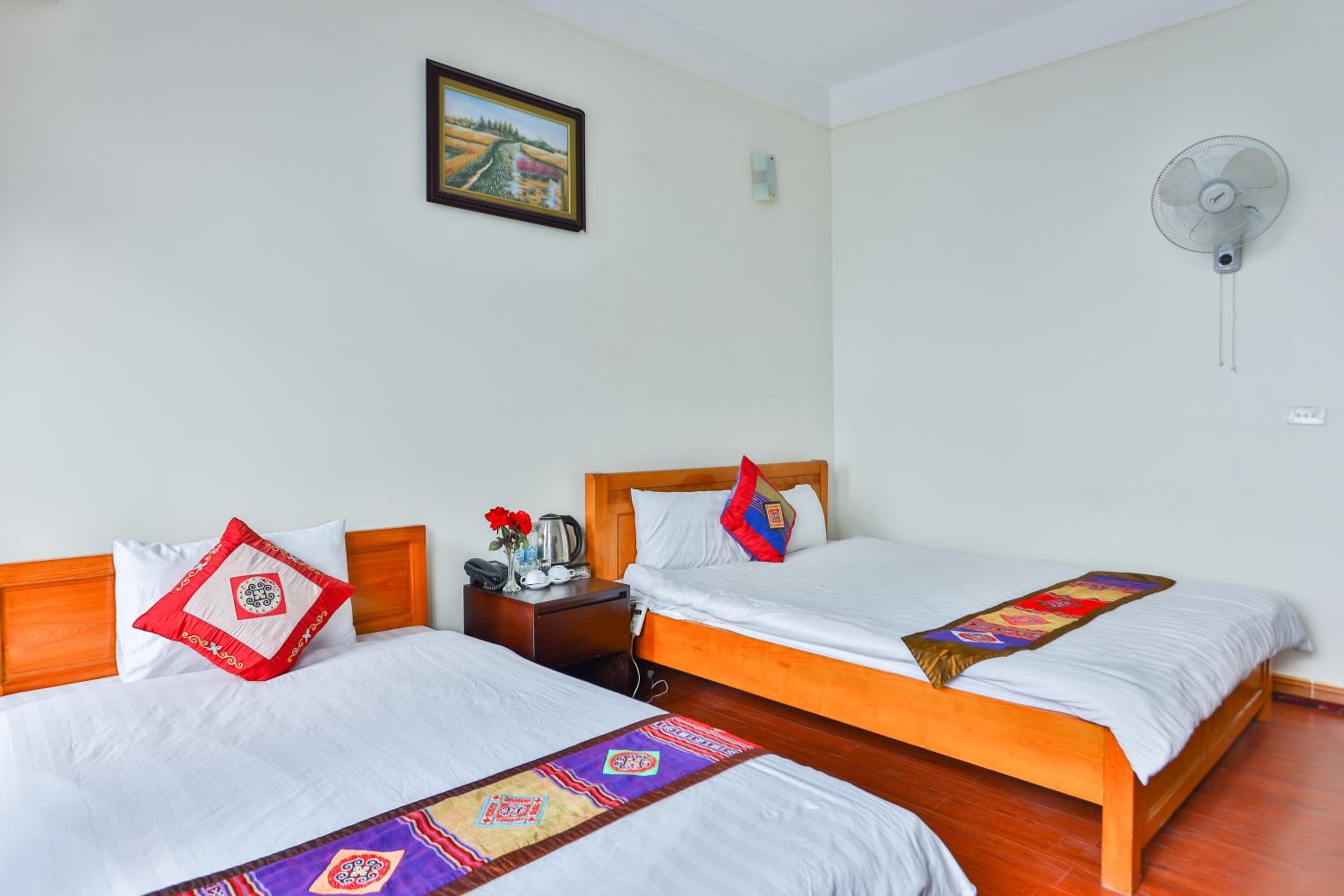 Standard Twin Room with Mountain View - Photo 2