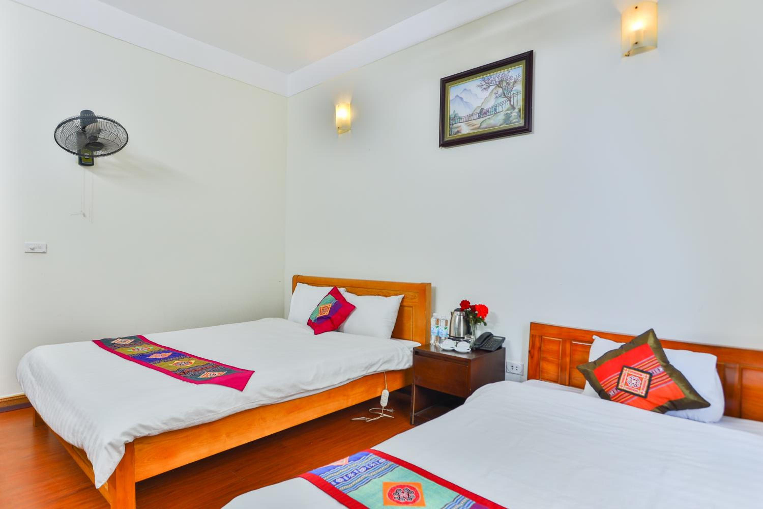 Standard Twin Room with Mountain View - Photo 5