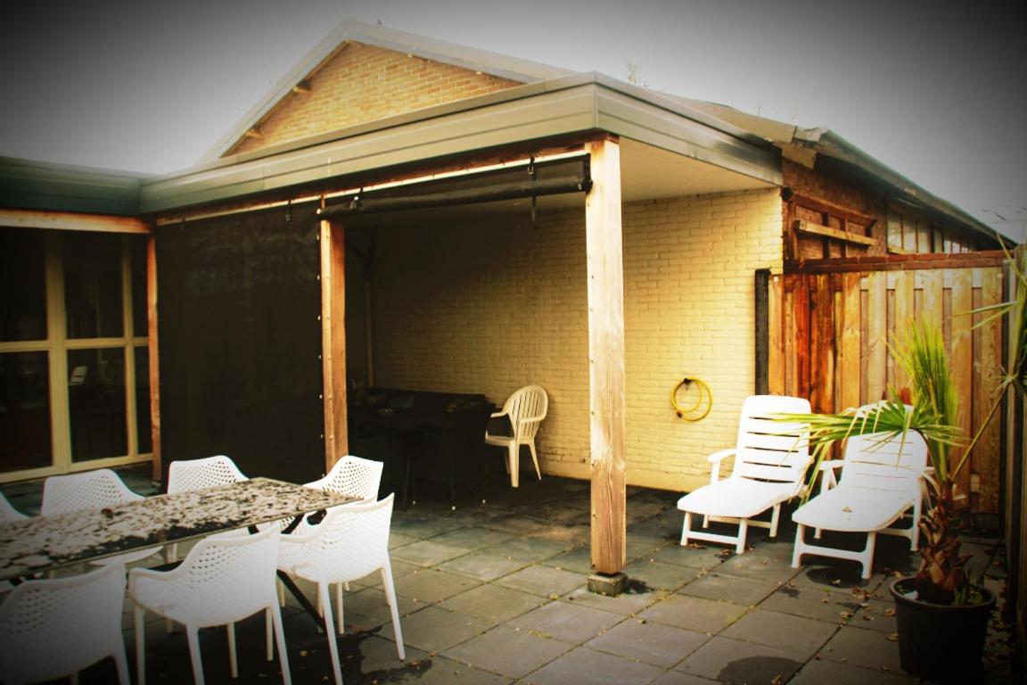 Four-Bedroom House photo 3