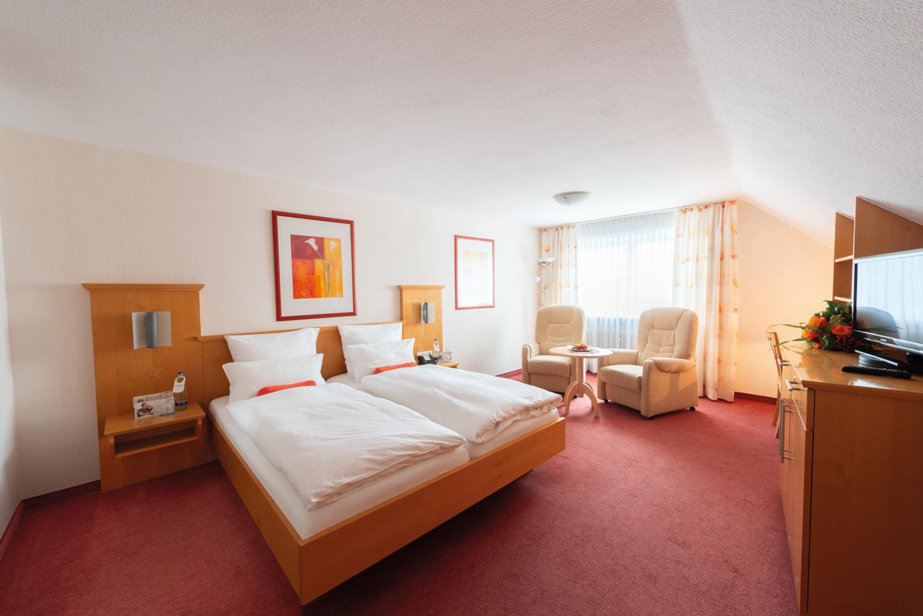 Standard Double Room - Photo 5