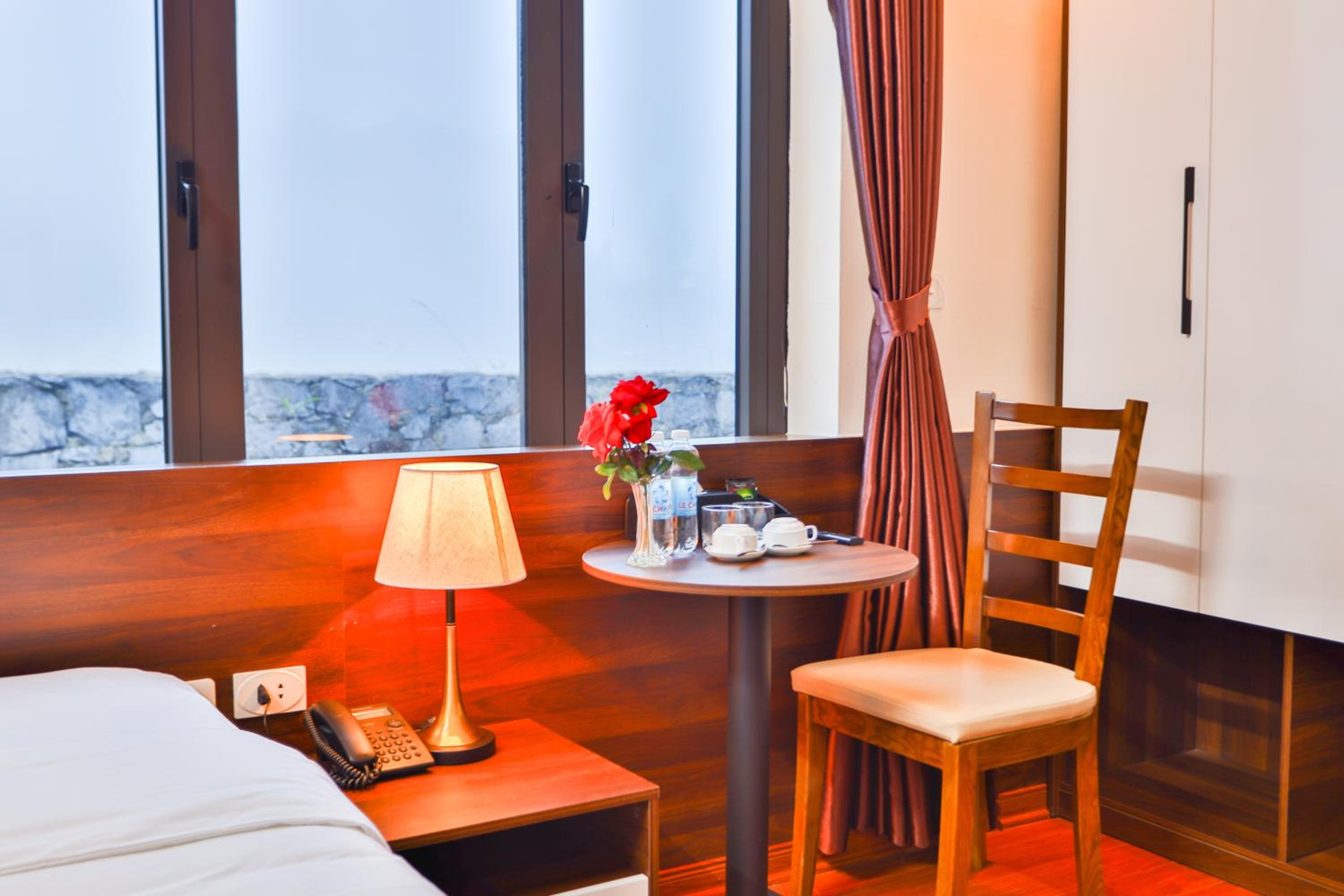 Deluxe Double or Twin Room with Mountain View - Photo 7
