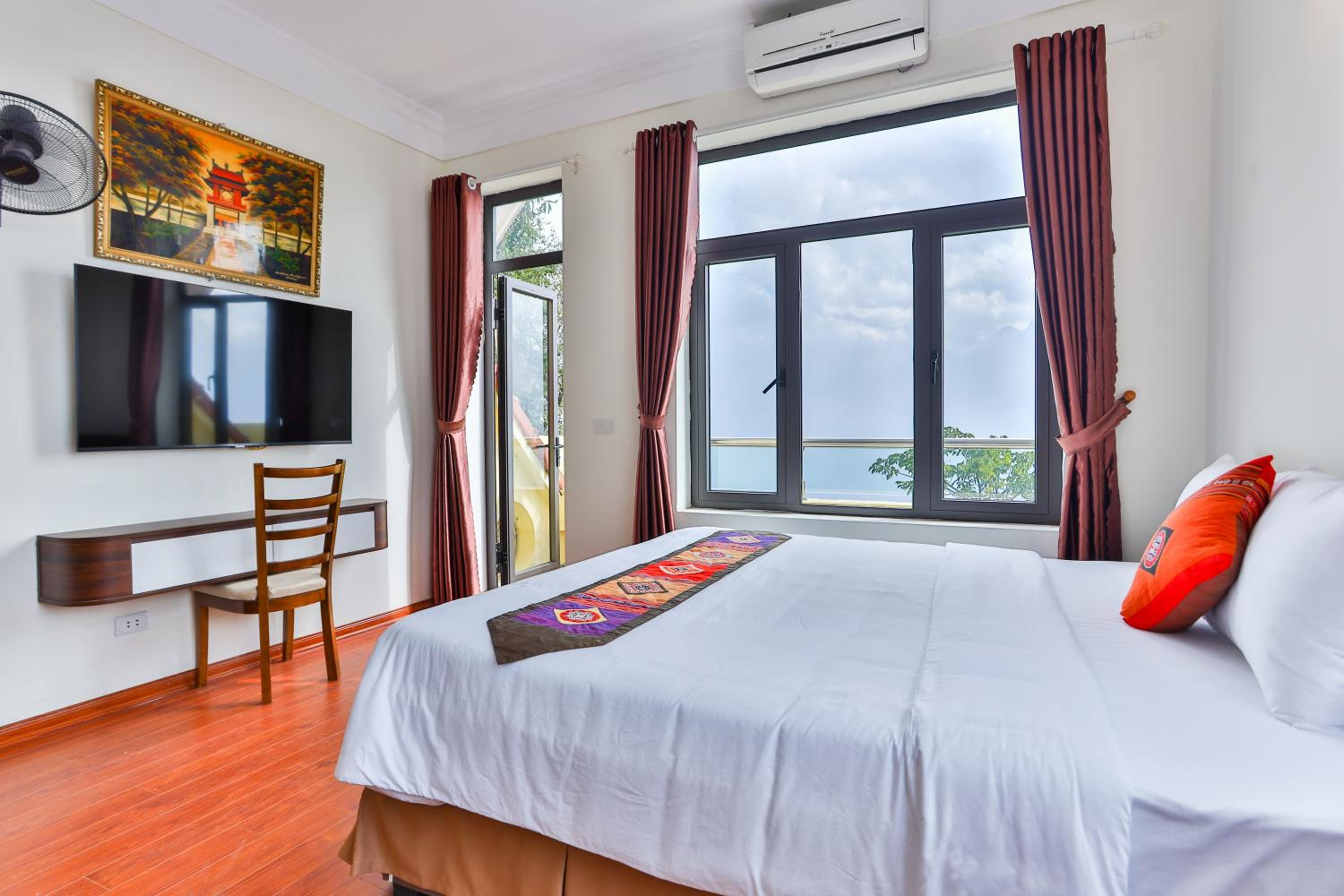 Deluxe Double or Twin Room with Mountain View - Photo 6