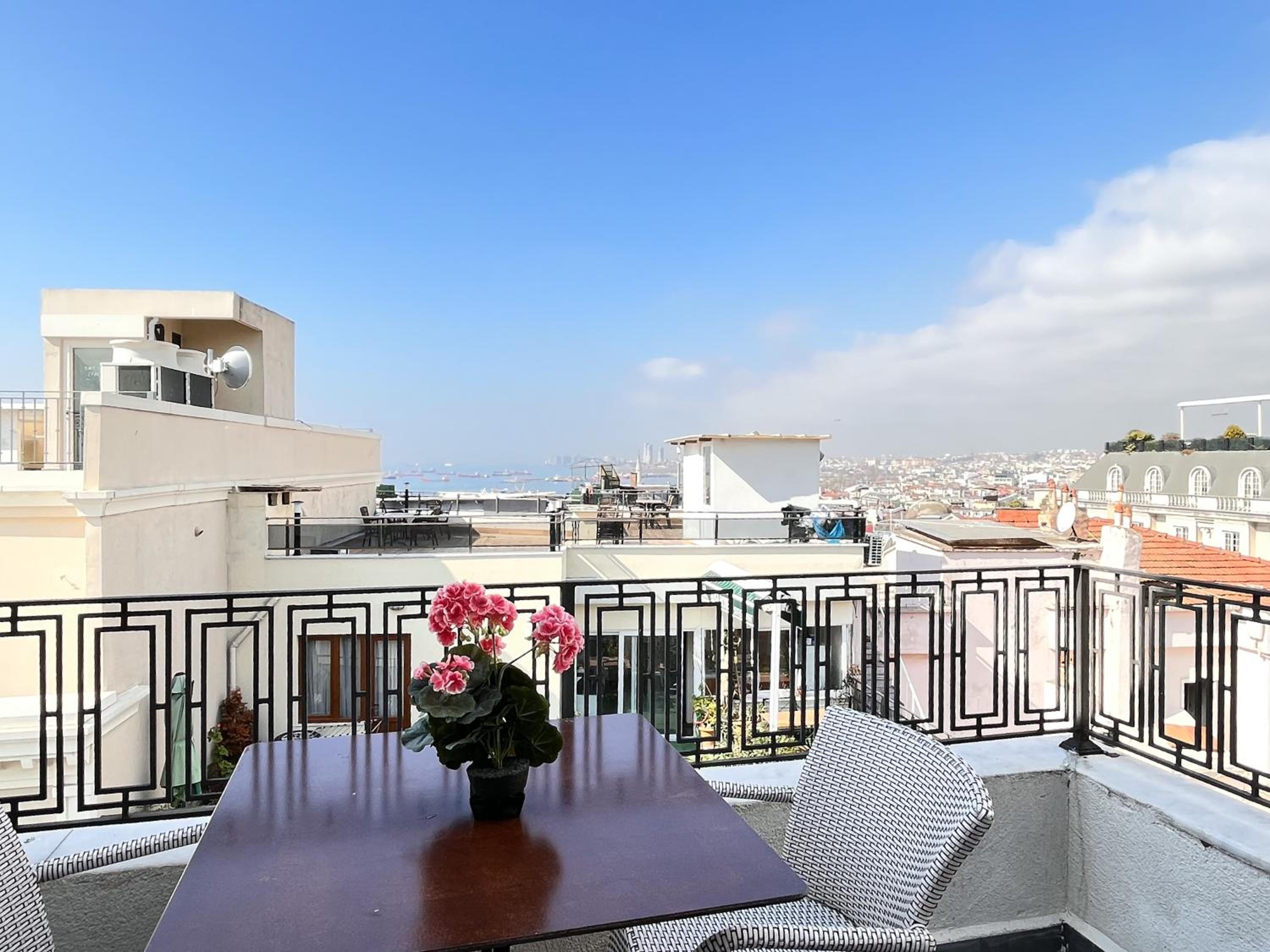 Superior Double Room with Balcony and Sea View photo 3