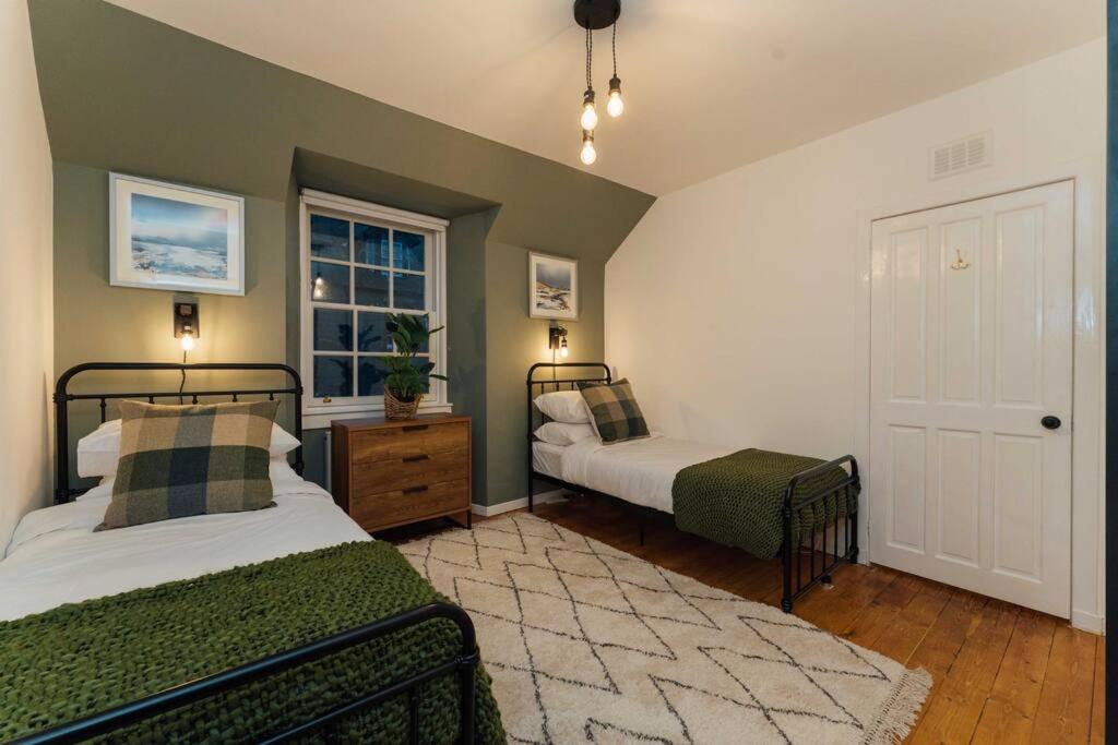 Two-Bedroom Apartment photo 1