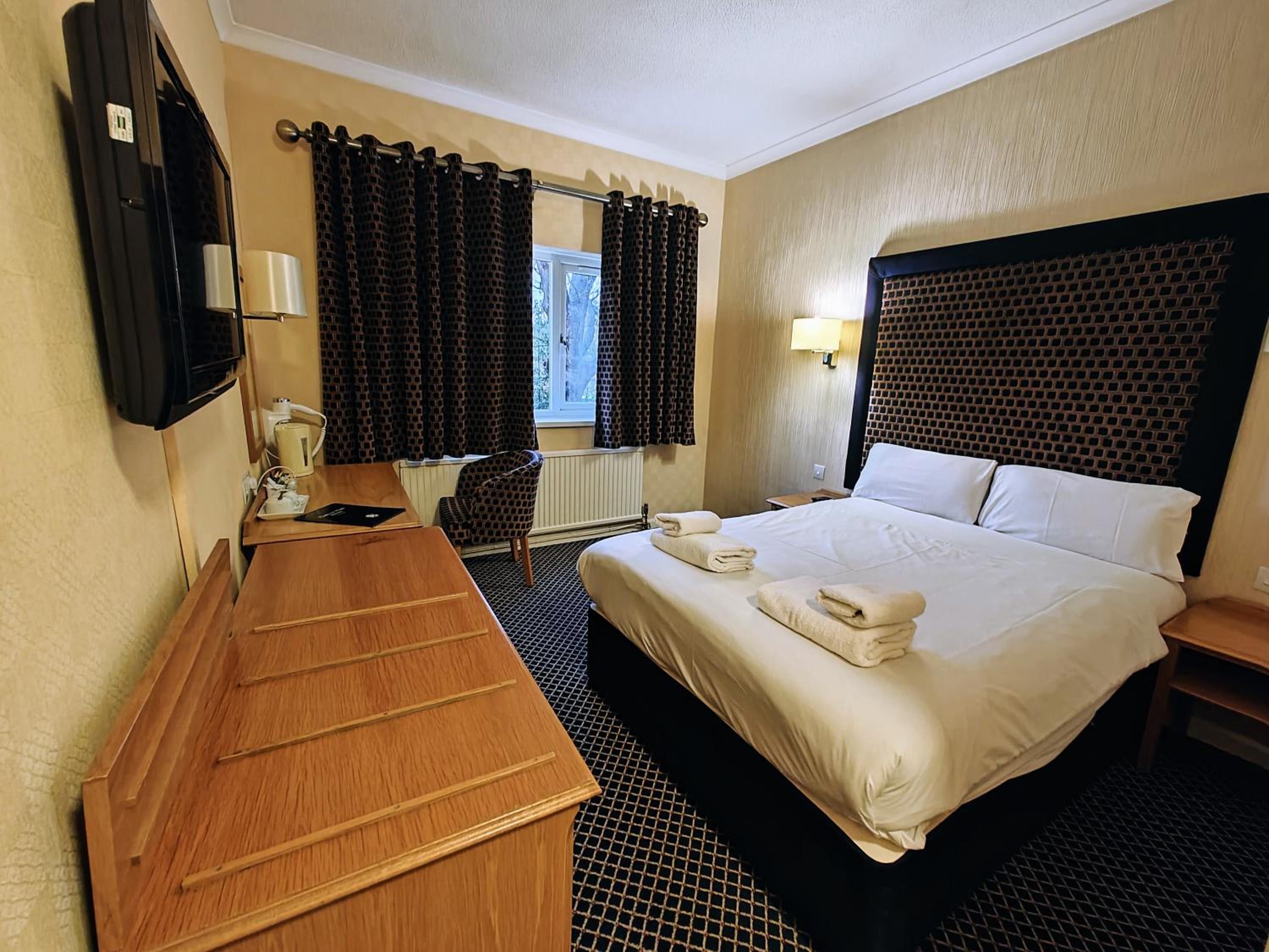 Double Room - Photo 2