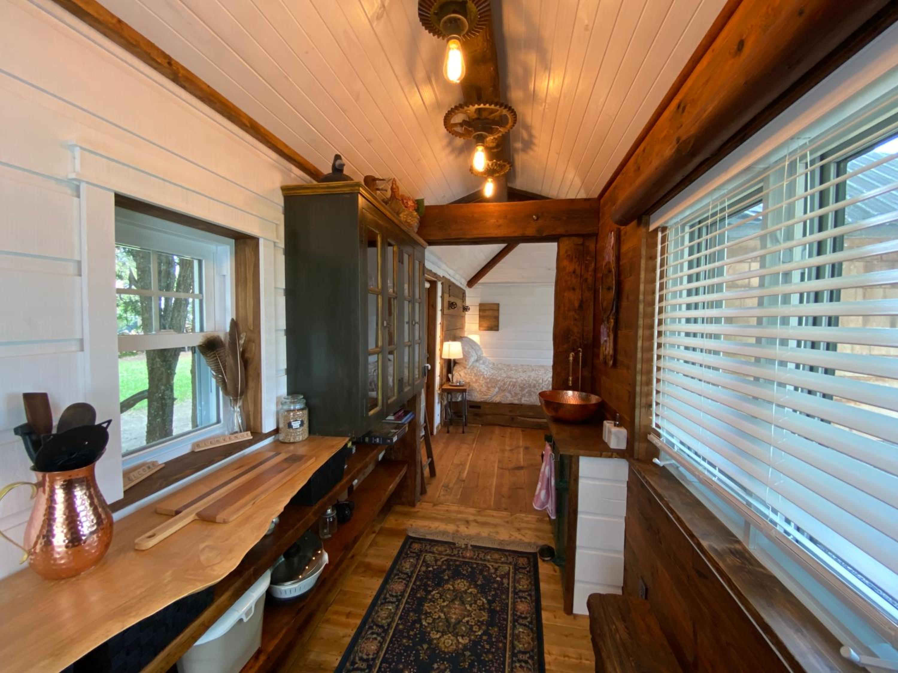 Queen Room With Balcony photo 2