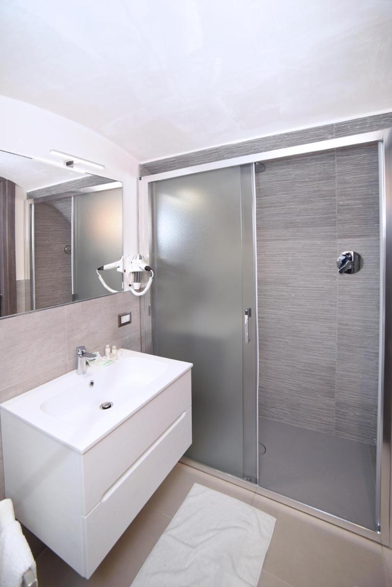 Small Double Room photo 2