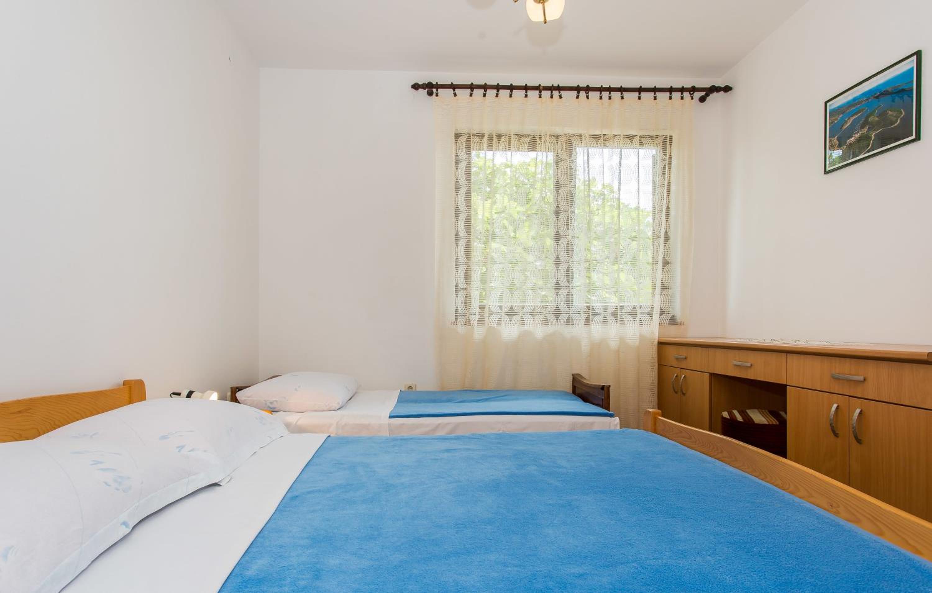 One-Bedroom Apartment with Balcony photo 1
