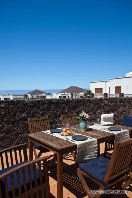 Three-Bedroom Villa photo 2