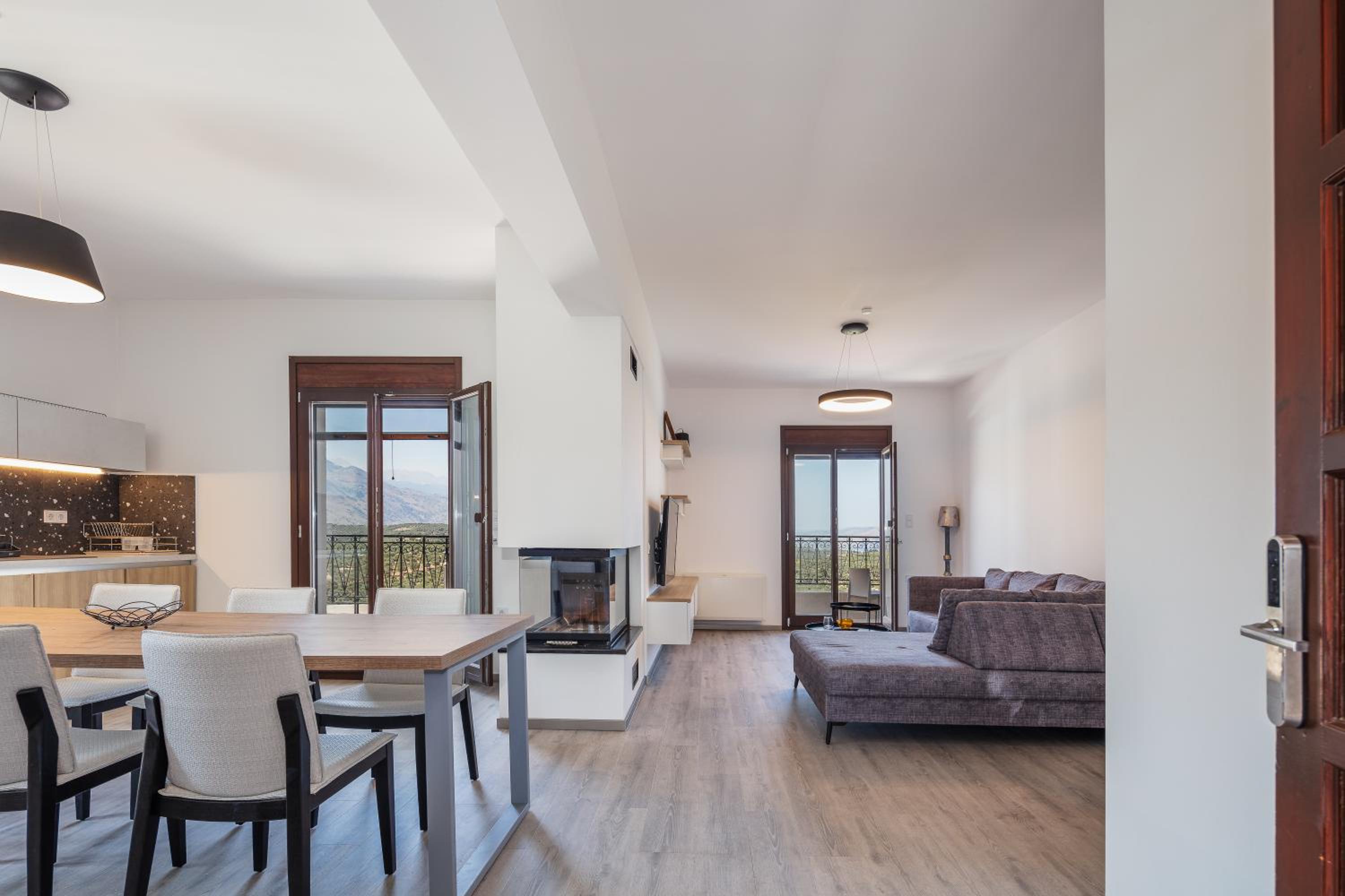 Deluxe Suite with Sea View