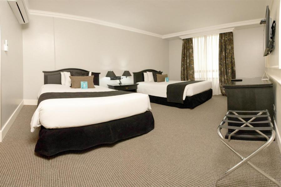 Superior Double Room with Two Double Beds photo 3