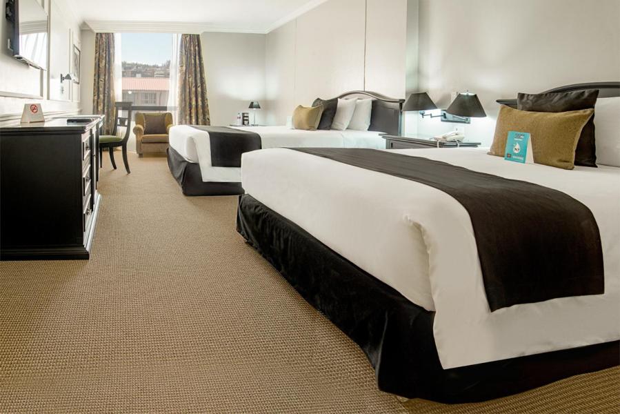 Superior Double Room with Two Double Beds photo 2