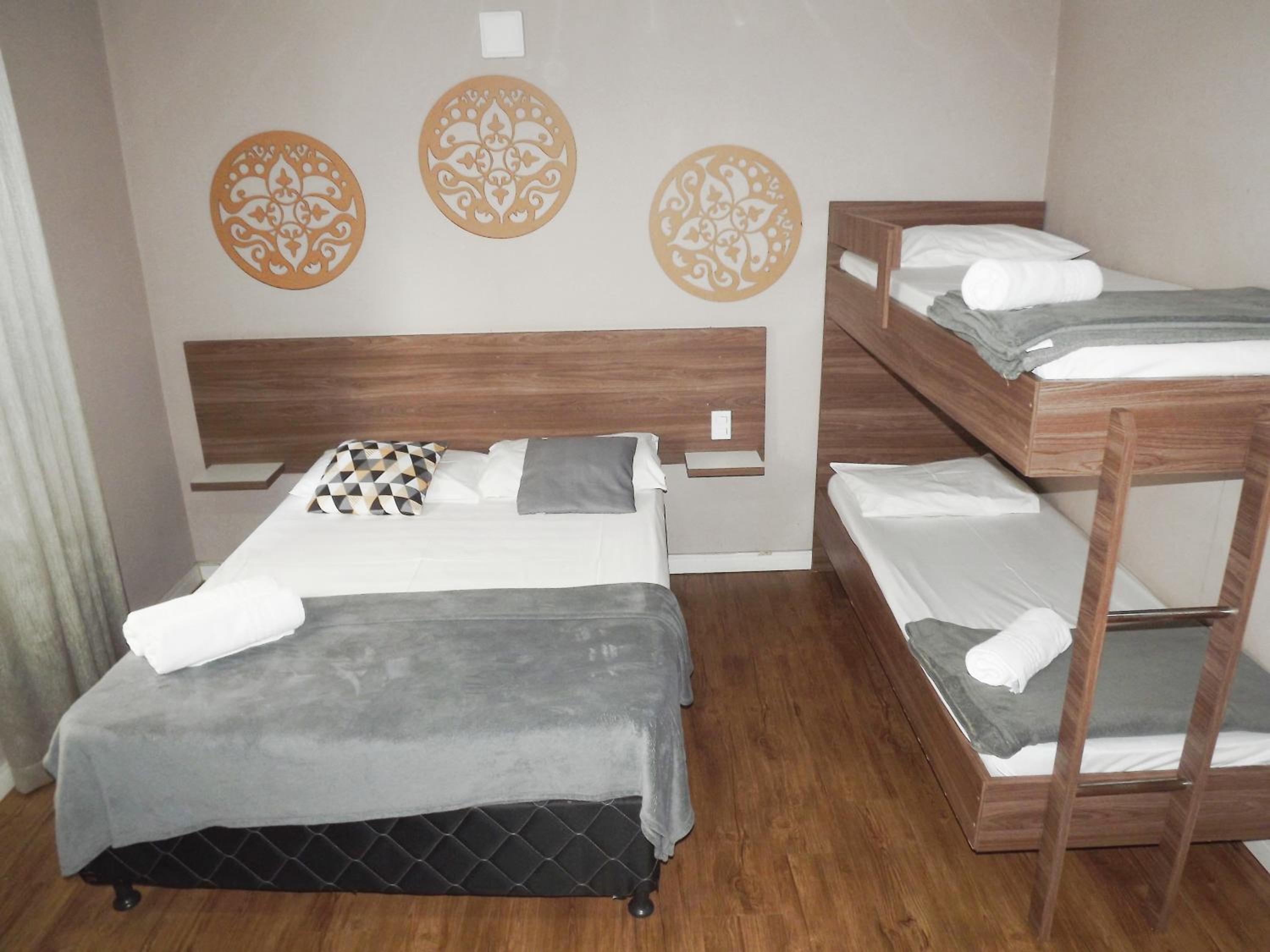Quadruple Room - Photo 1