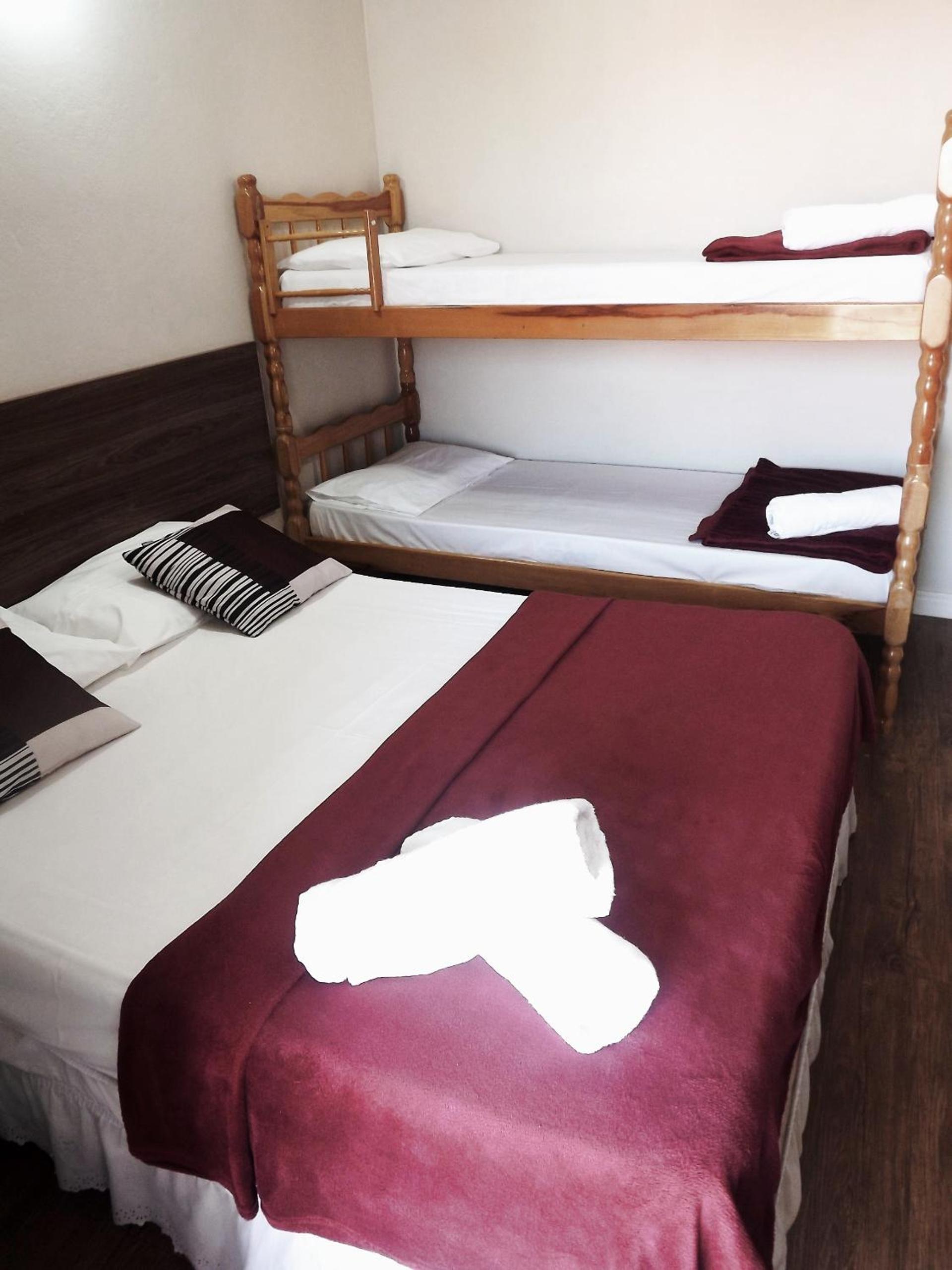 Quadruple Room - Photo 3