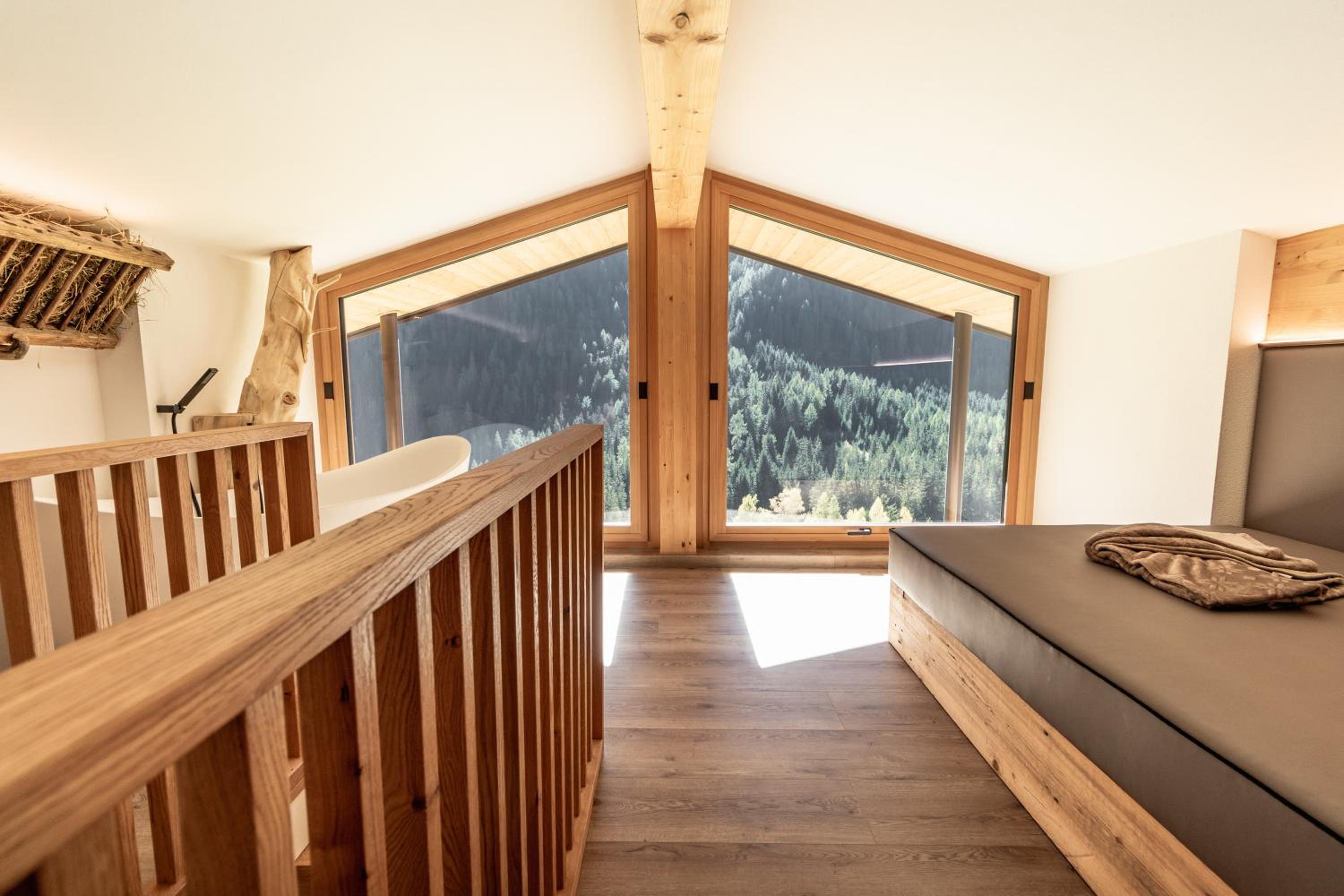Superior One-Bedroom Apartment with Balcony