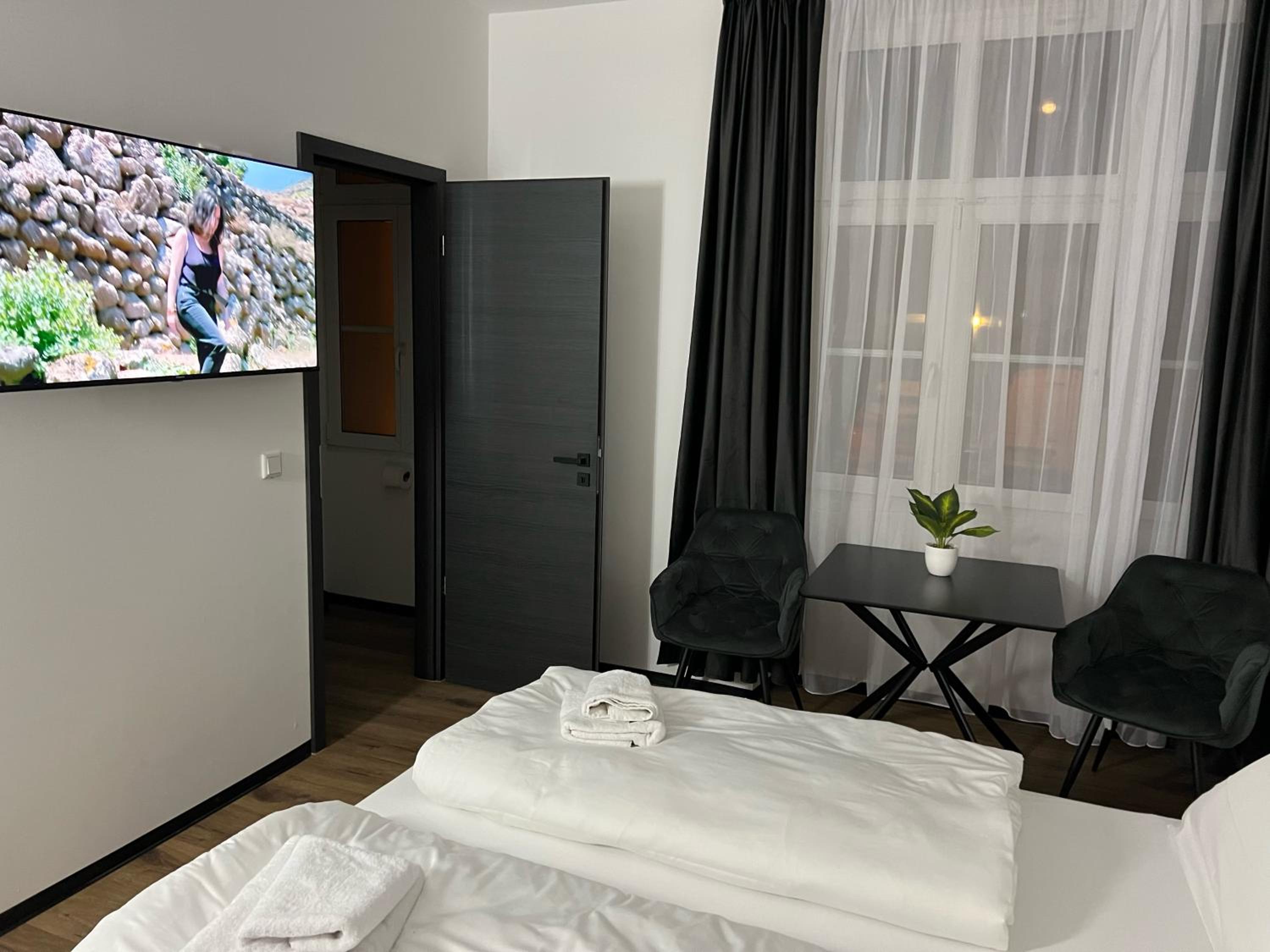 Standard Double Room photo 3