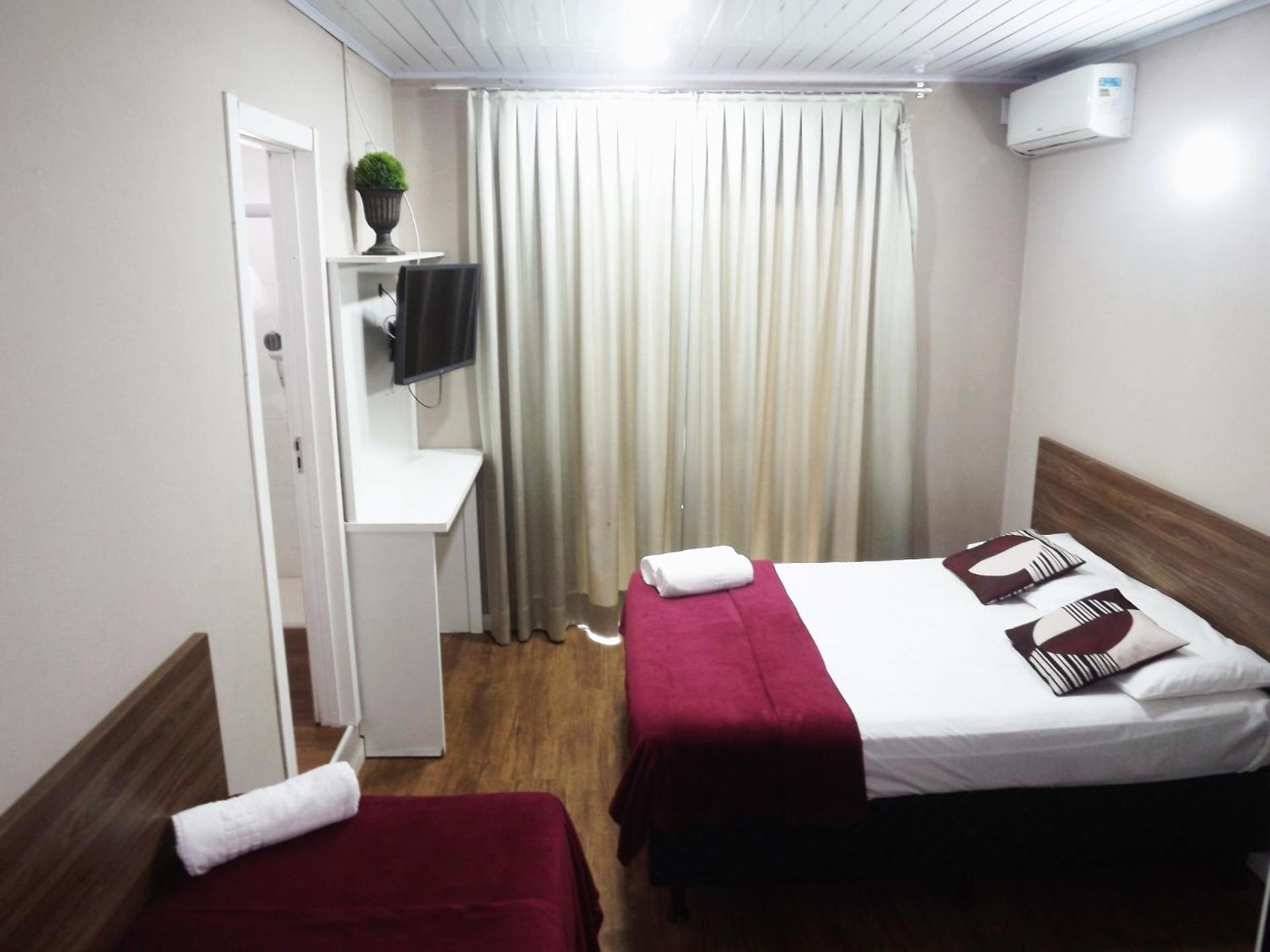 Classic Triple Room - Photo 1
