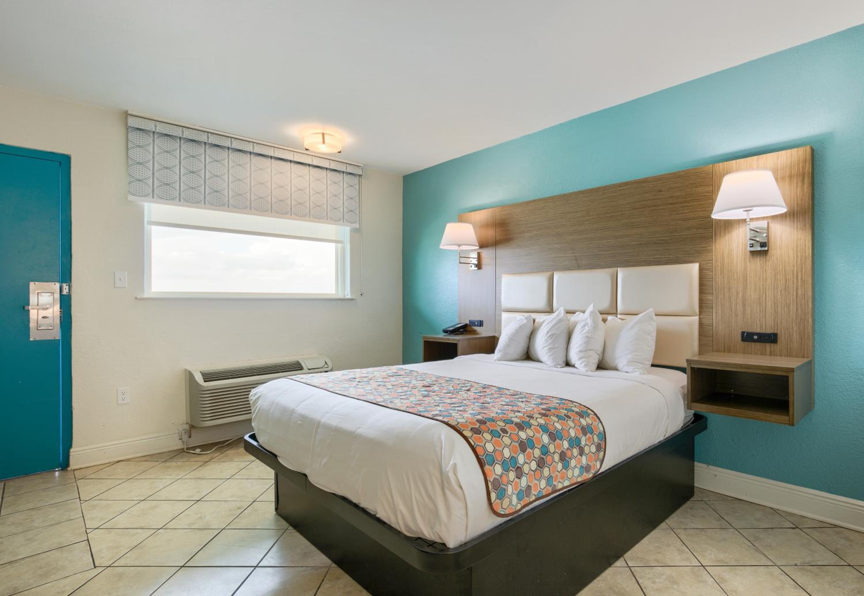 Queen Room - Photo 1
