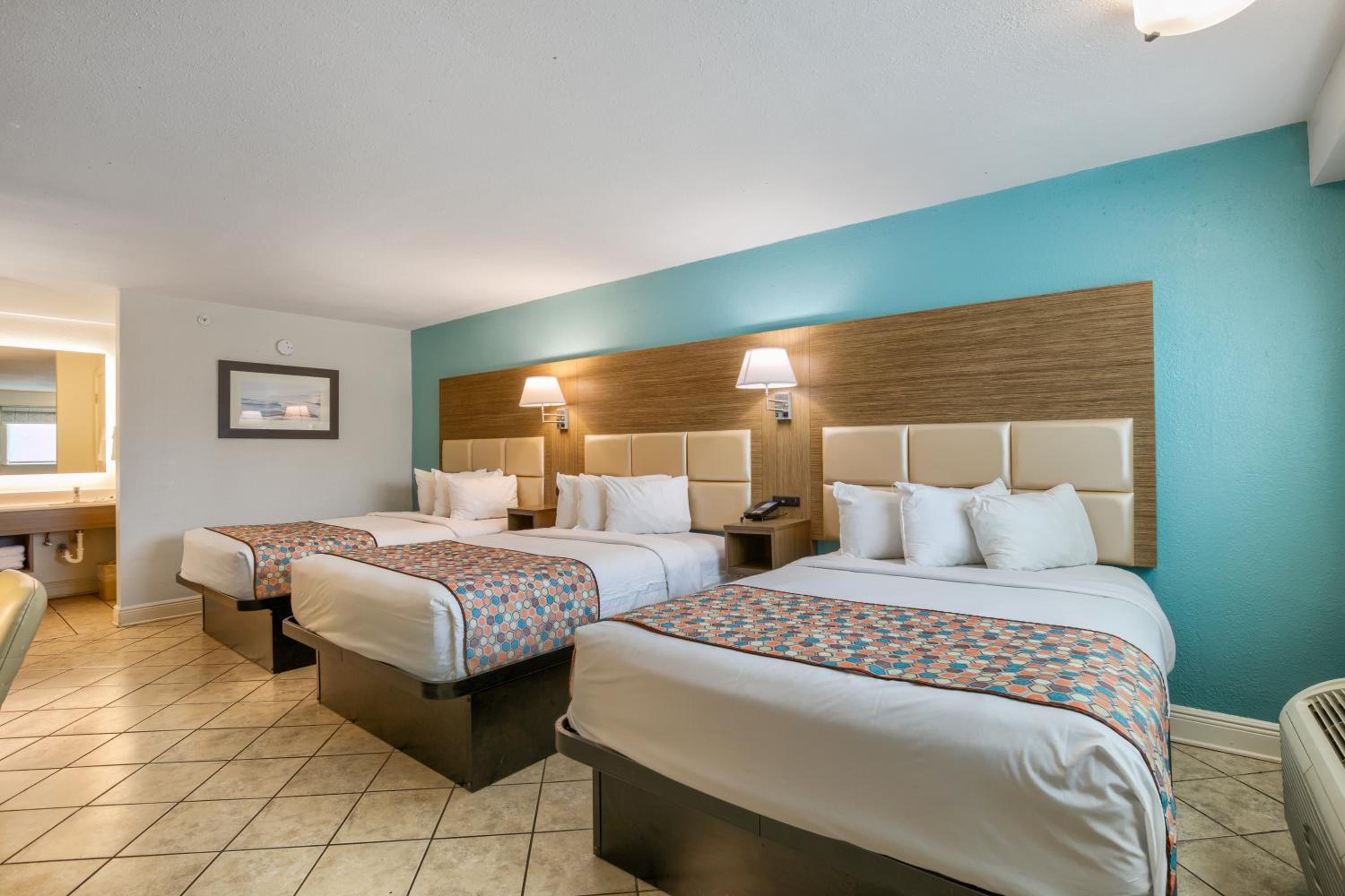 Standard Triple Room - Non Smoking - Photo 4