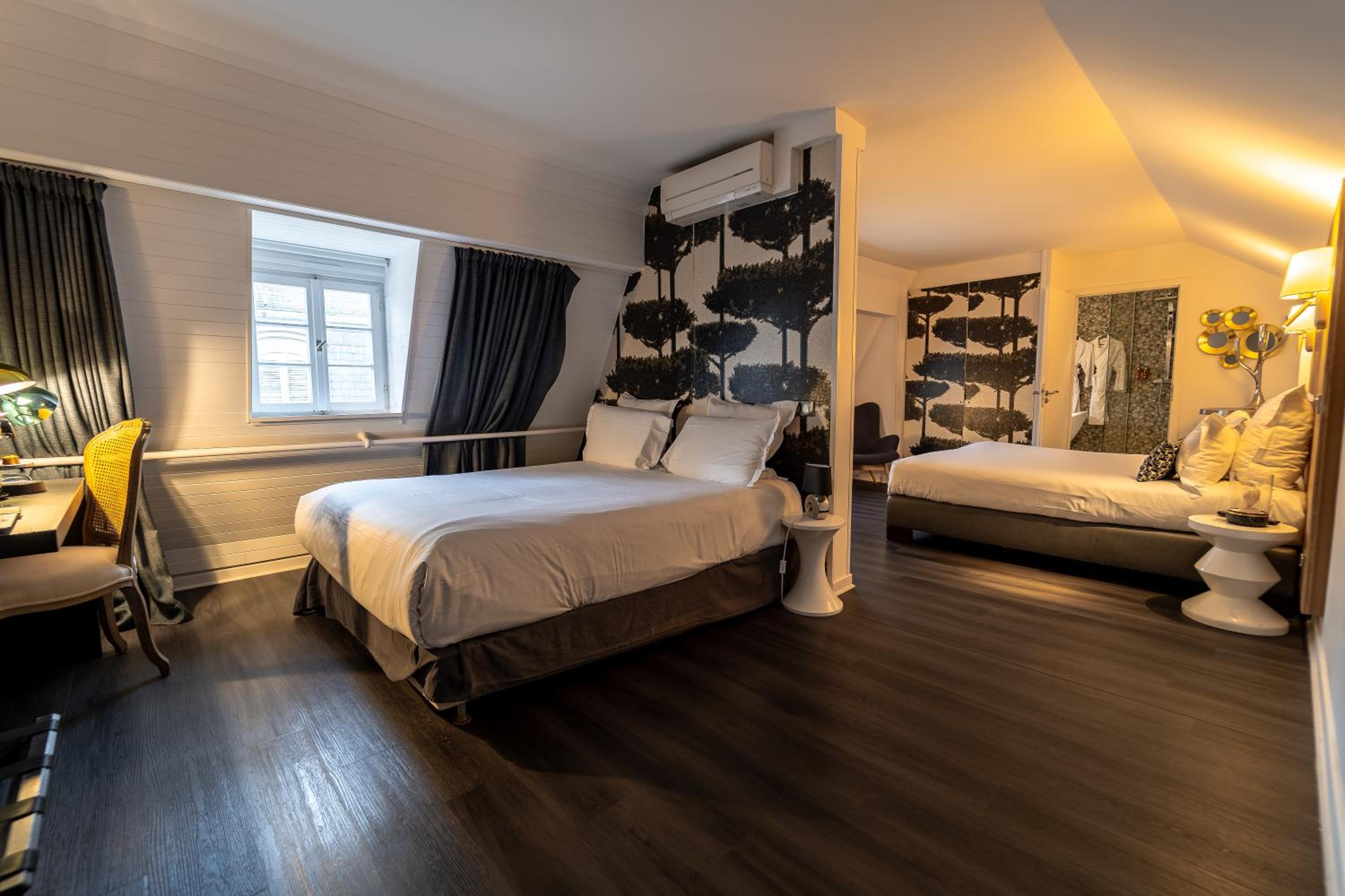 Suite photo 1