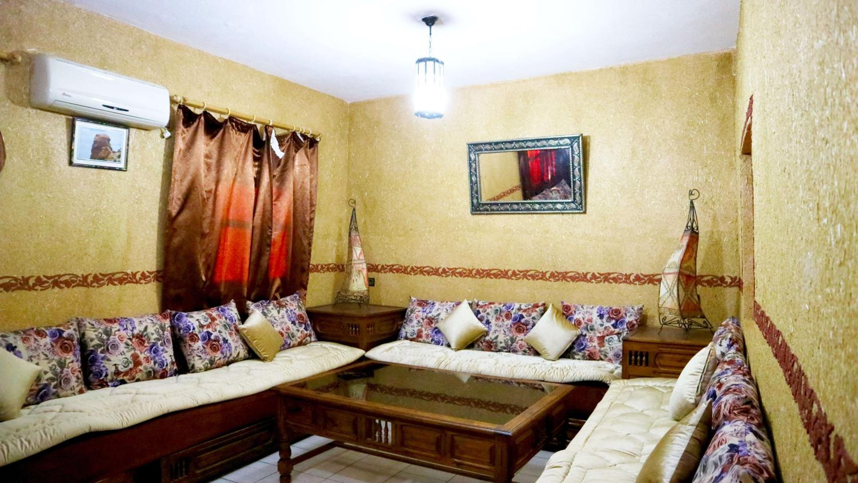 One-Bedroom Apartment - Photo 8