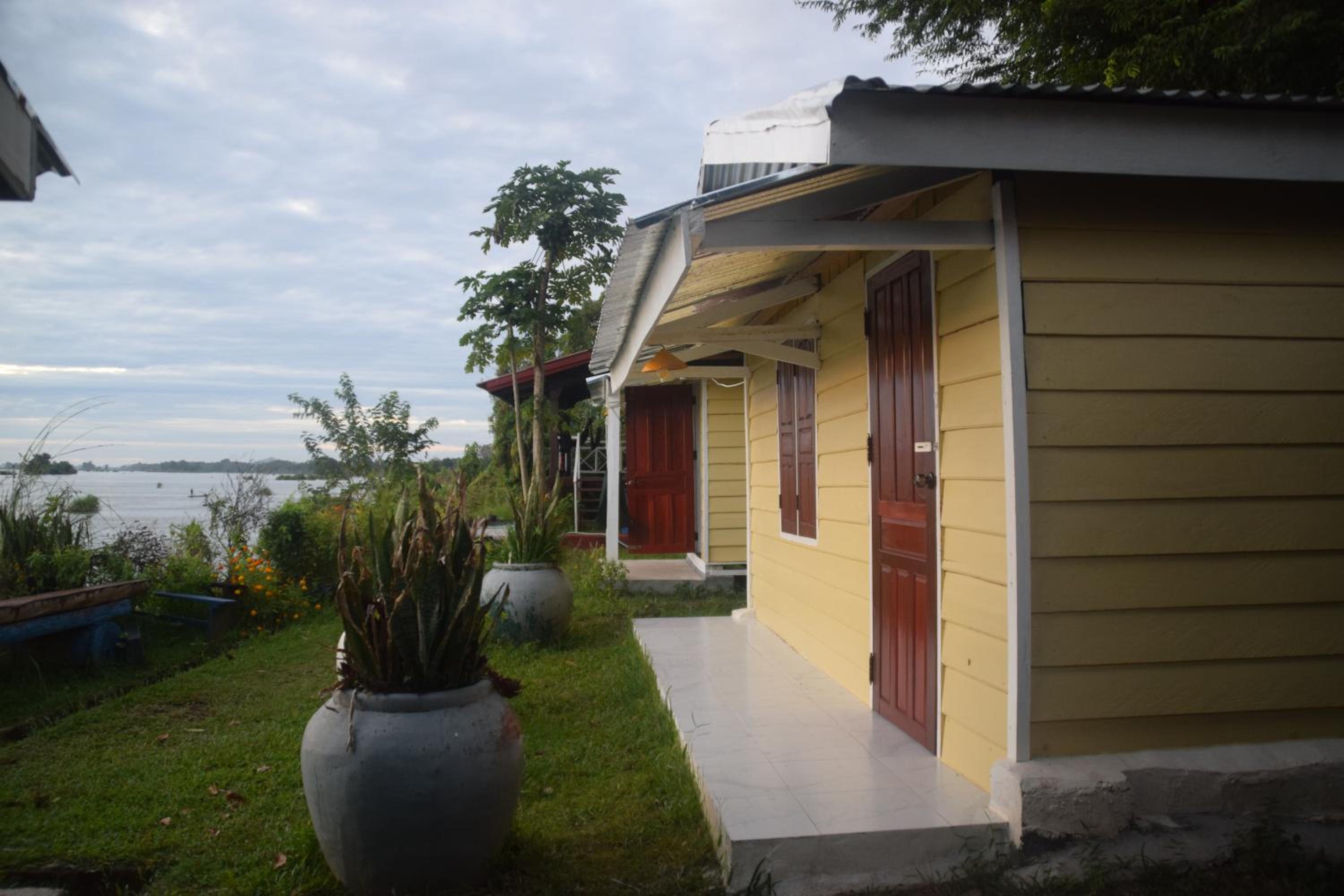 Single Room with Shared Shower and Toilet photo 3