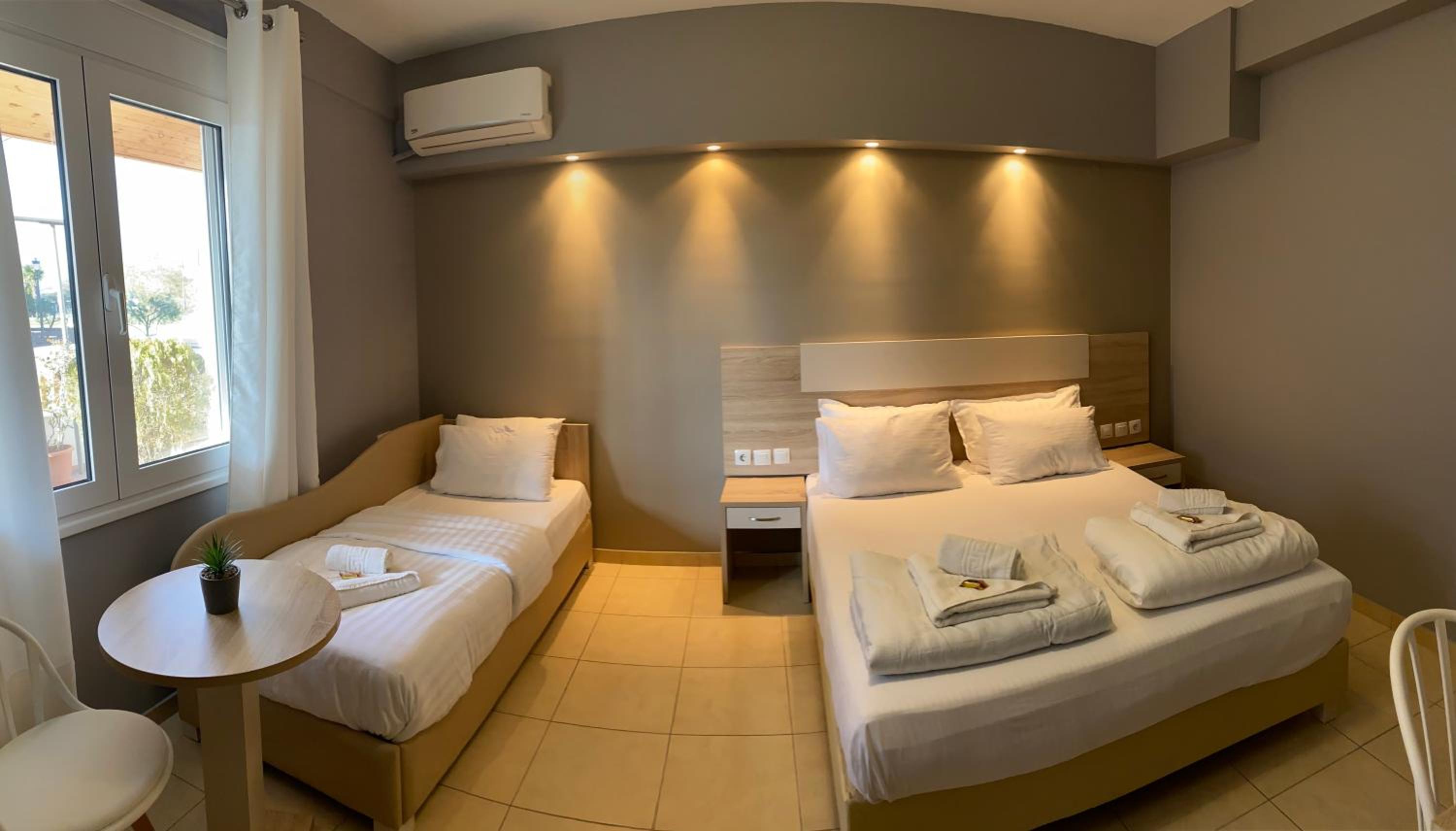 Triple Room with Terrace