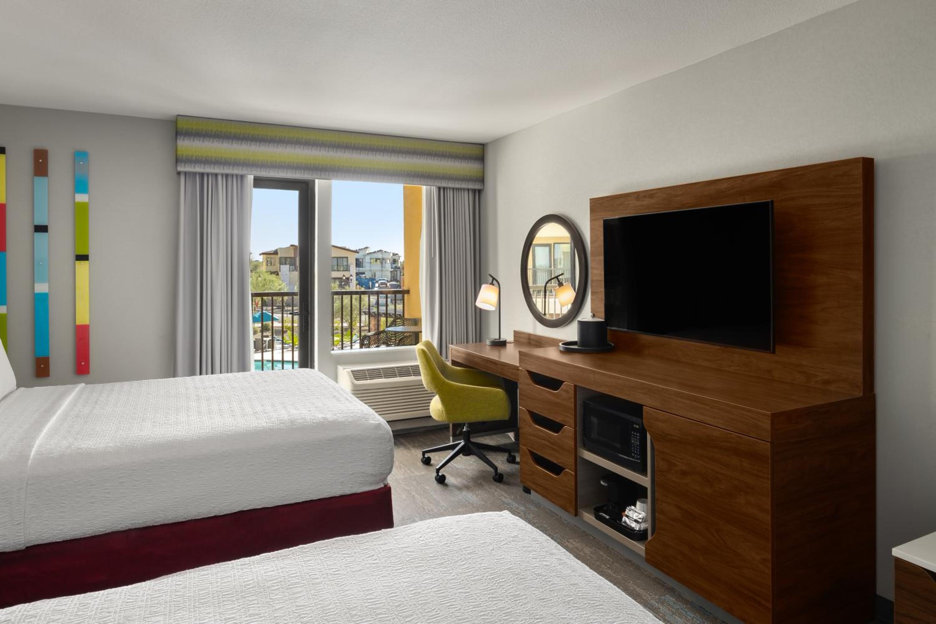 Queen Room with Two Queen Beds and Balcony - Photo 4
