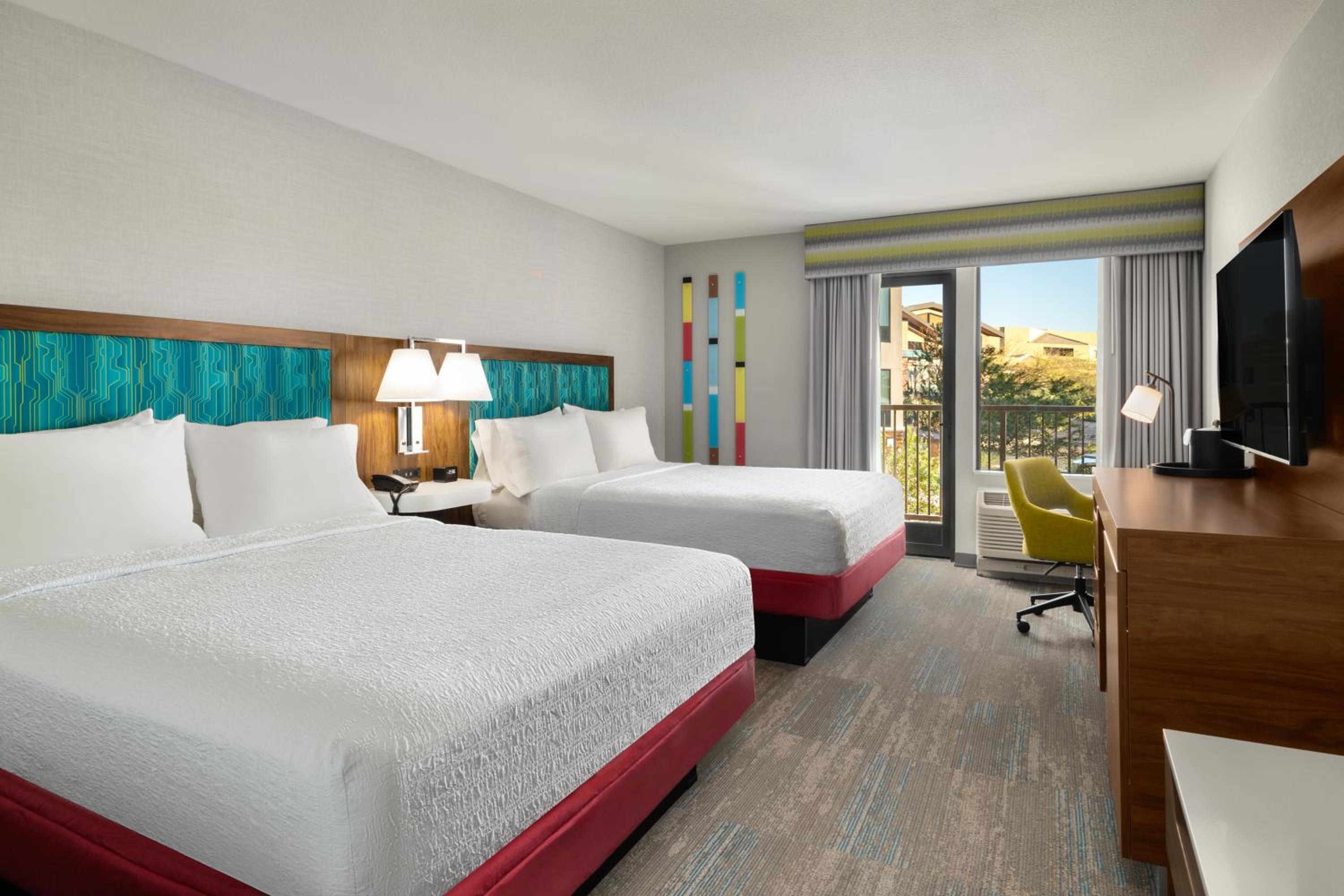 Queen Room with Two Queen Beds and Balcony - Photo 3