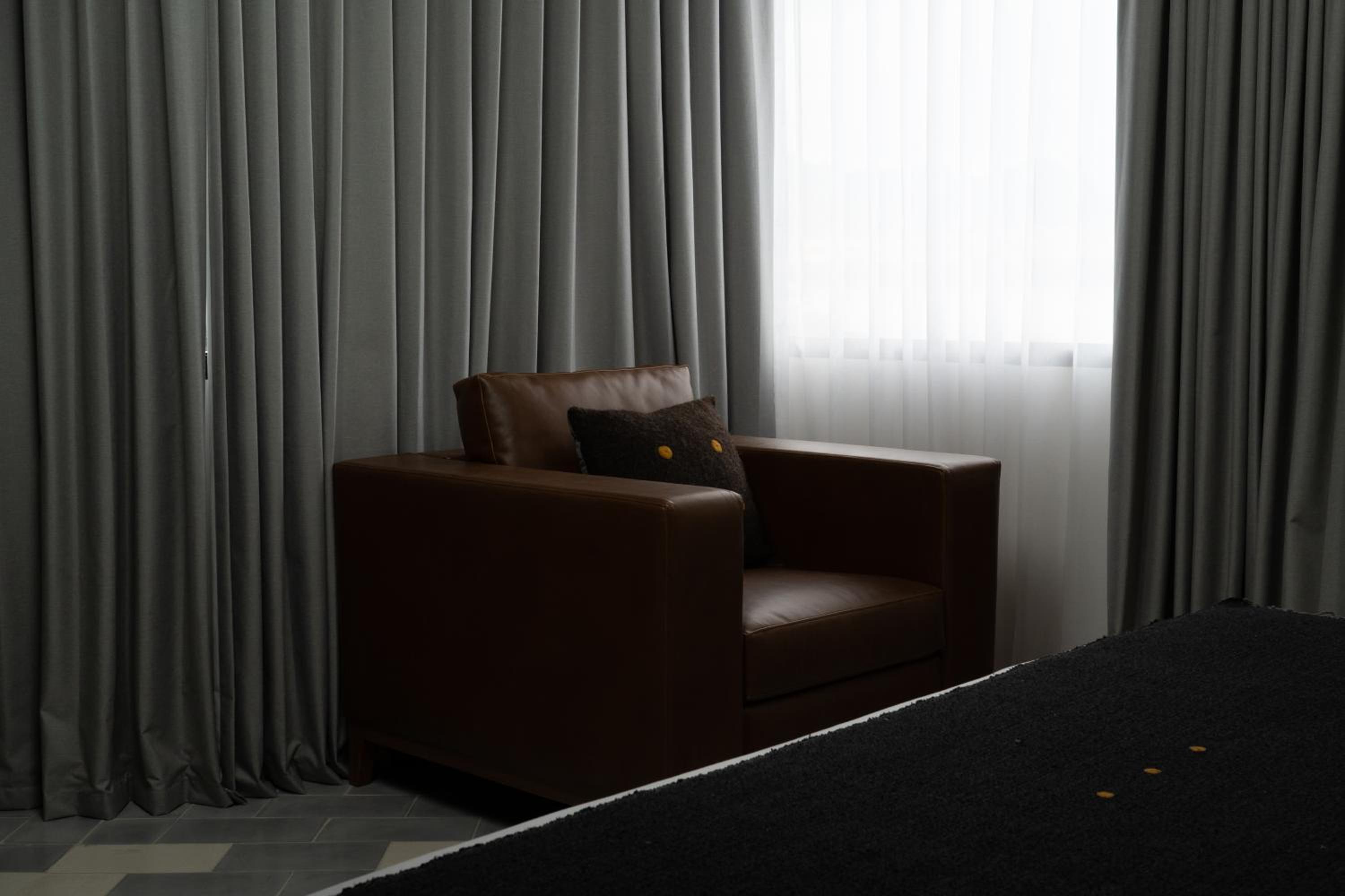 Suite - Photo 7