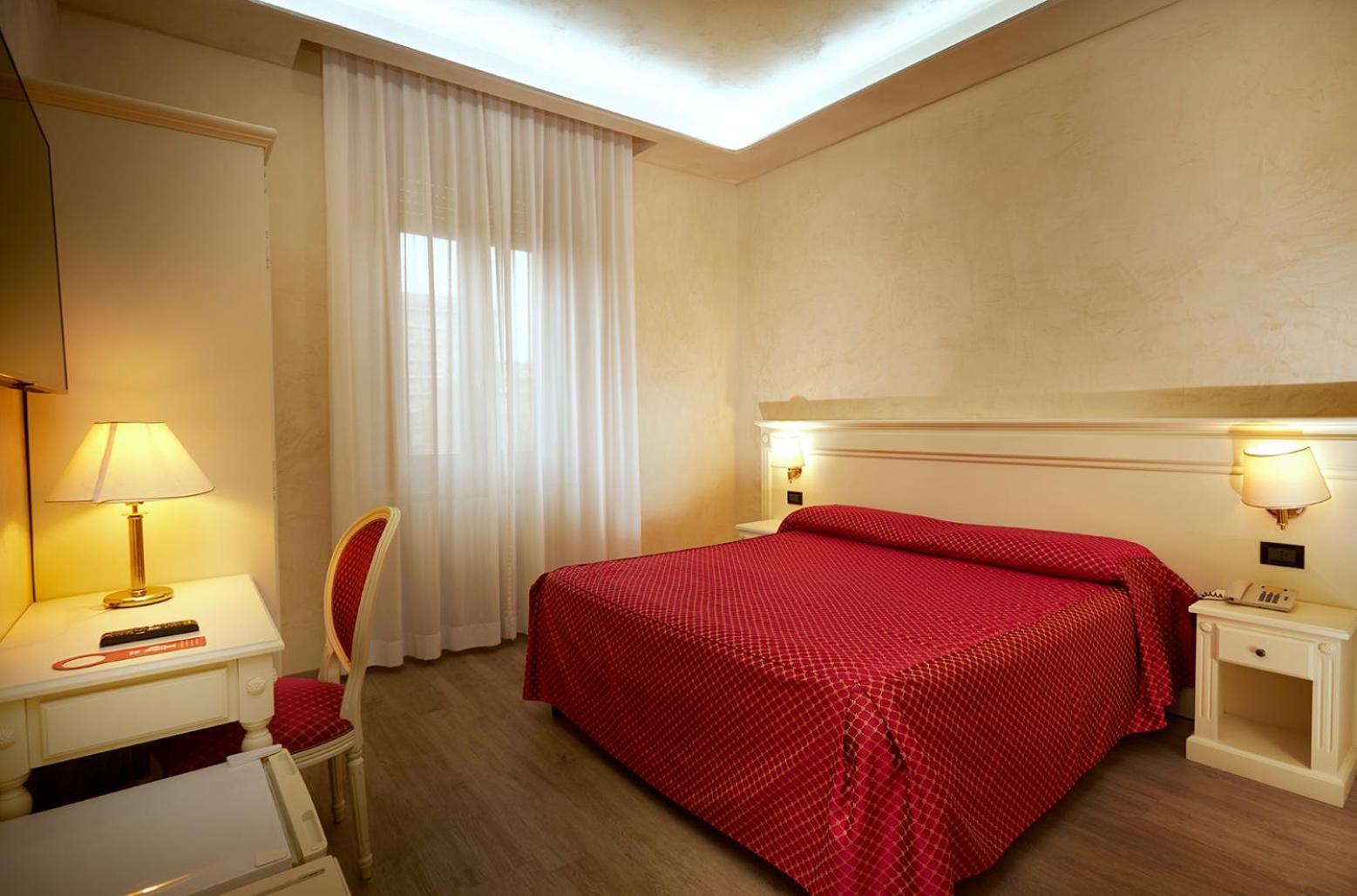 Double Room - Photo 1
