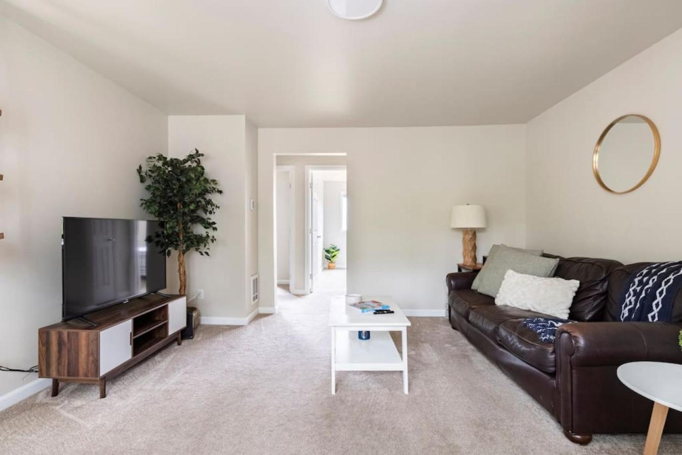 Apartment photo 3