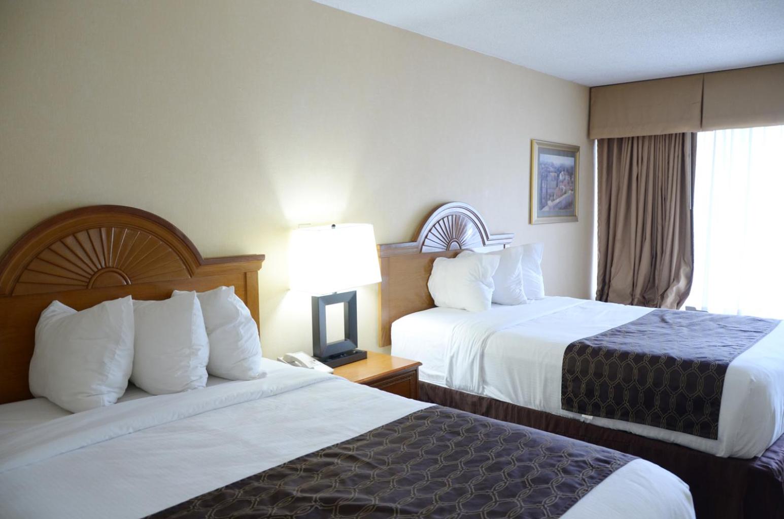 Studio Suite With Two Double Beds - Non-Smoking photo 2