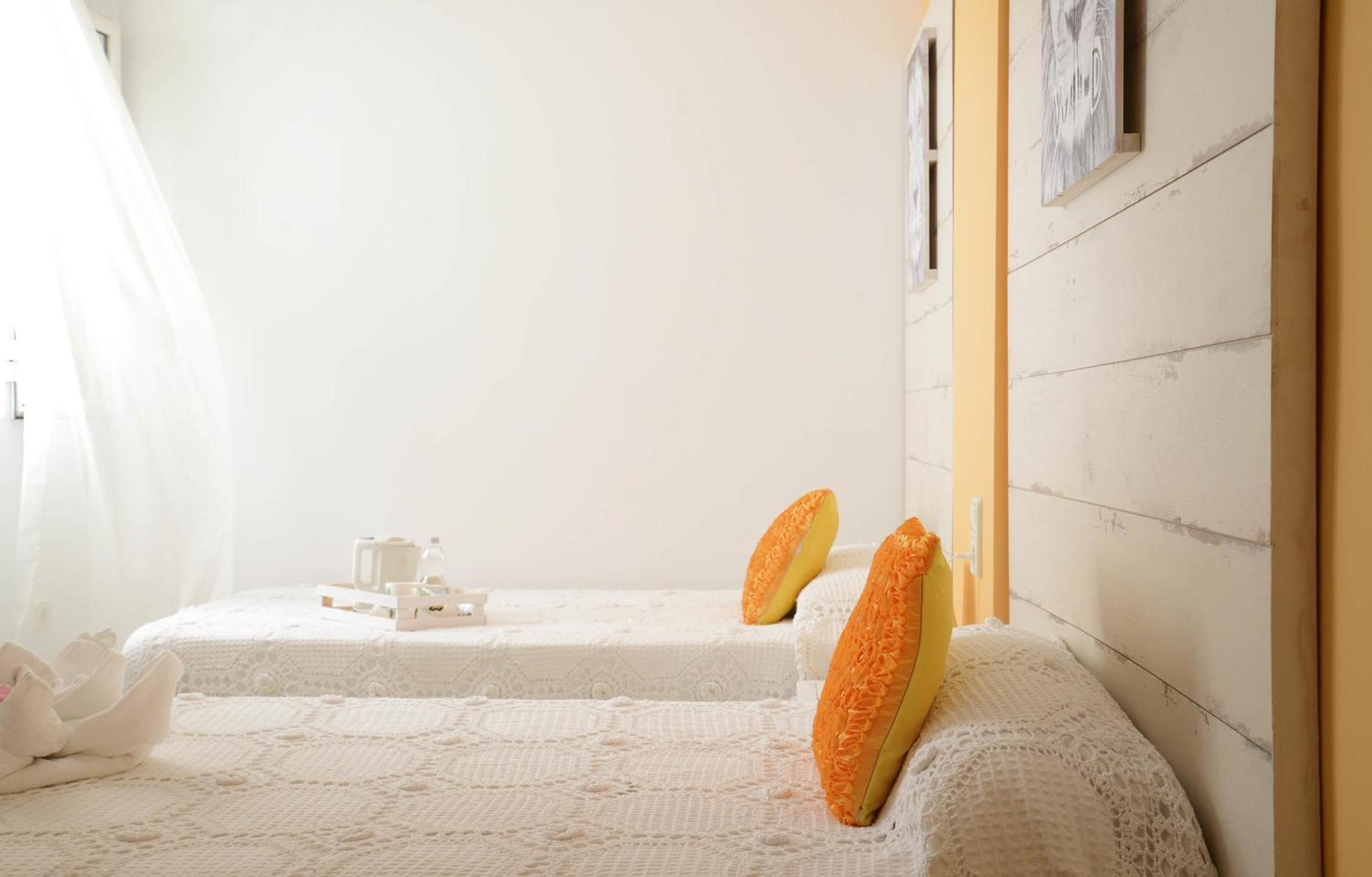 Double Room with Private Bathroom - Photo 81