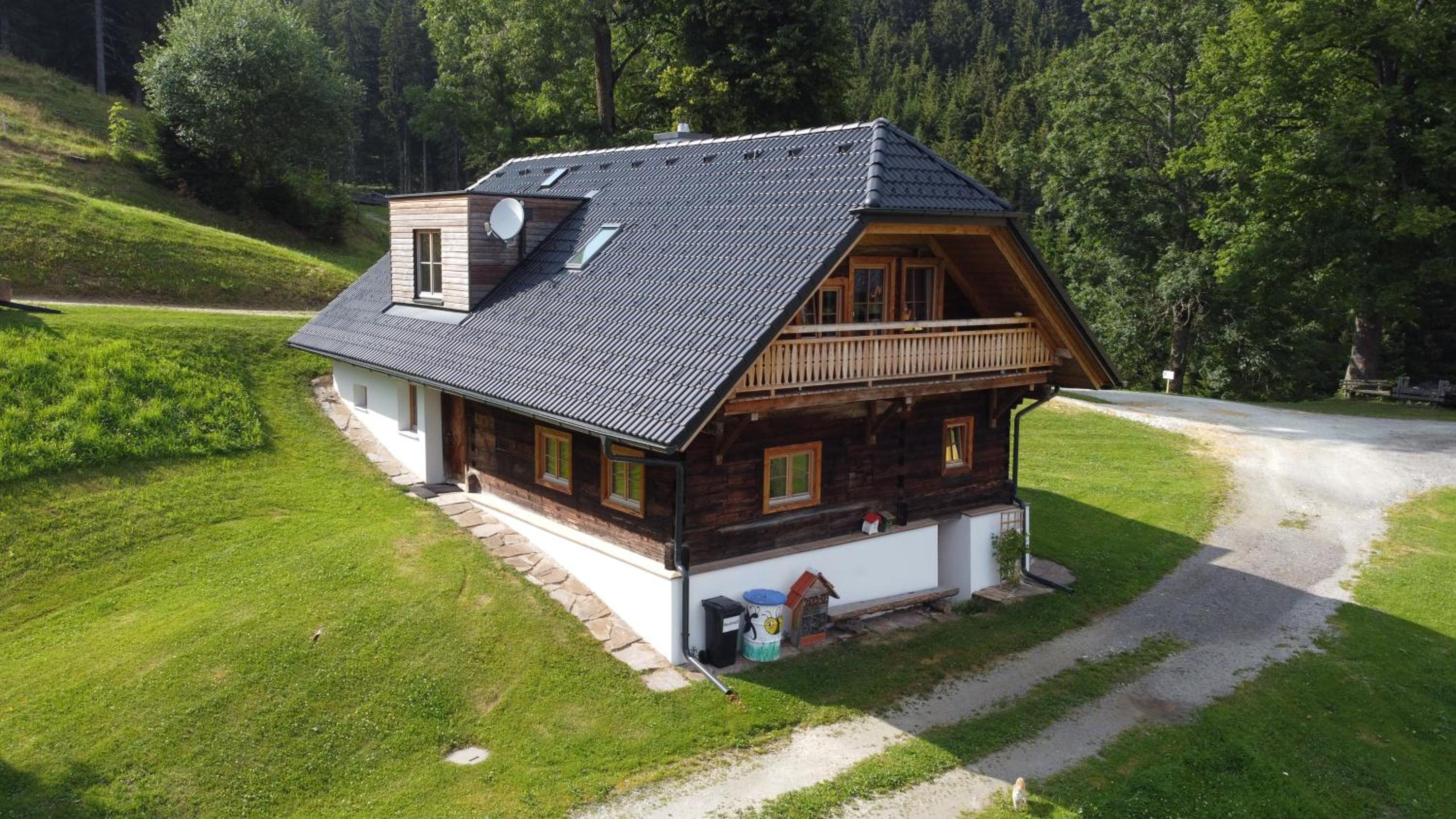 Four-Bedroom House photo 3