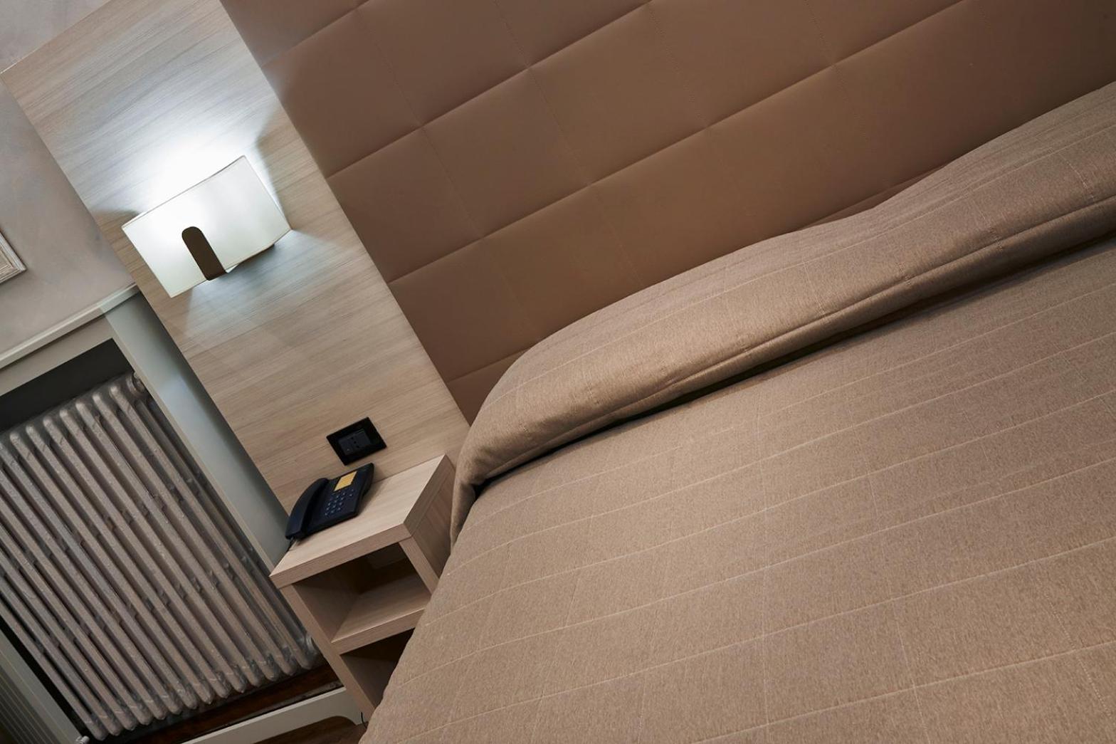Double Room - Photo 2