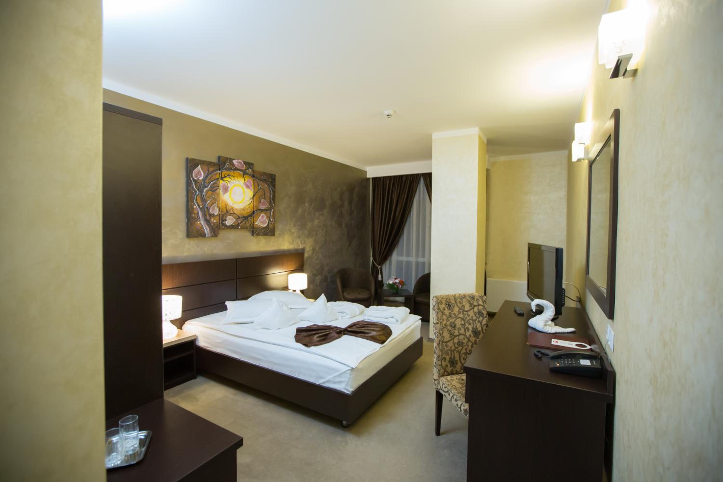 Twin Room with City View photo 2